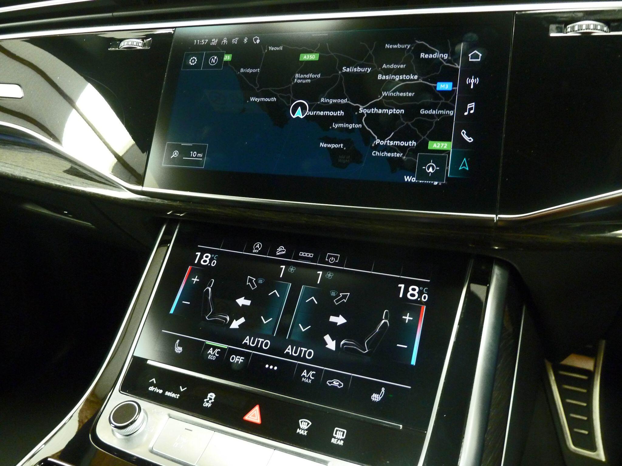 Audi Q8 3.0 TFSI V6 55 Black Edition Tiptronic quattro   <br/><br/>MAXTON BLACK EDITION