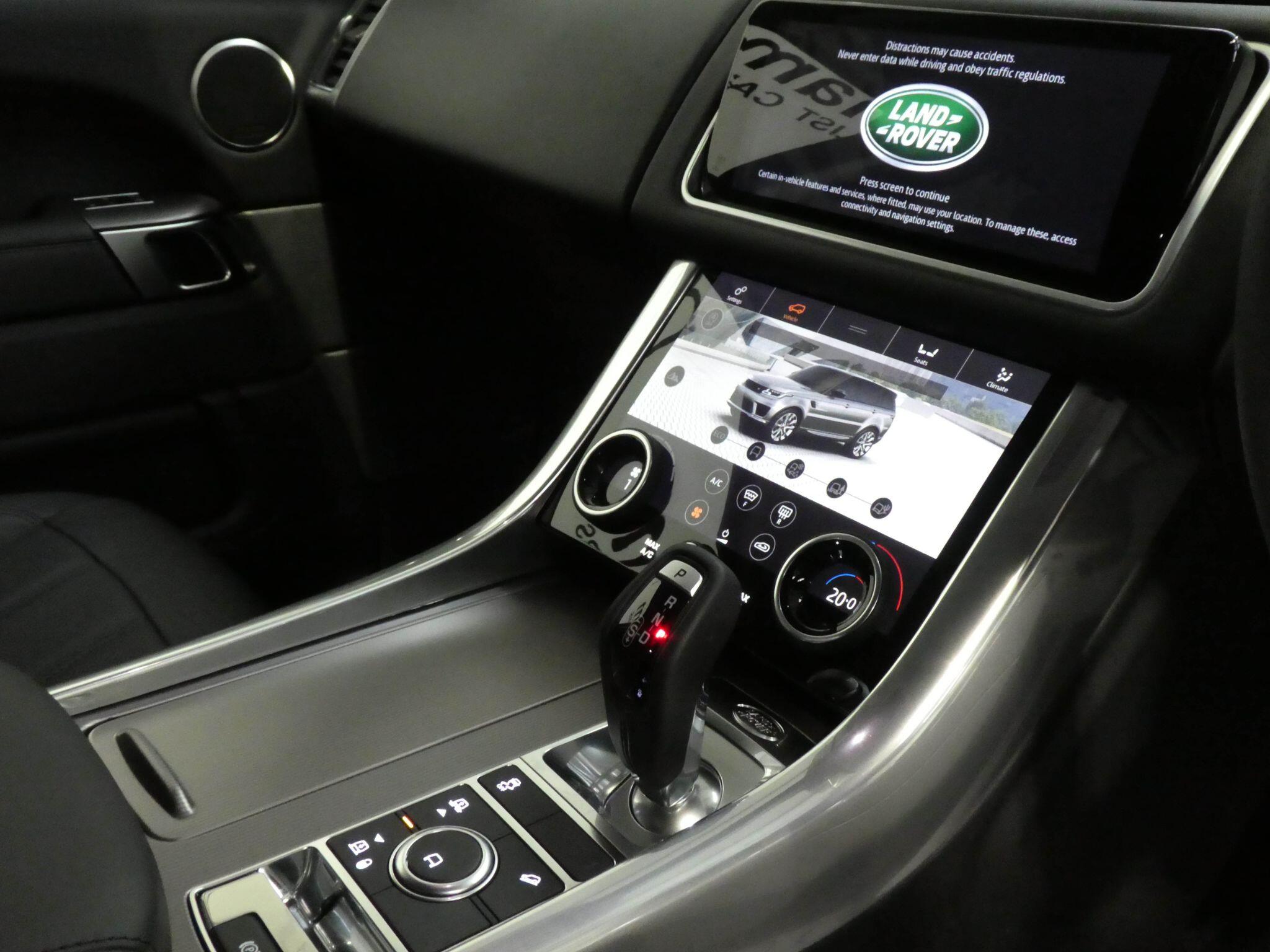 Land Rover Range Rover Sport 3.0 SD V6 HSE   <br/><br/>PAN ROOF + AUTOBIOGRAPHY PACK
