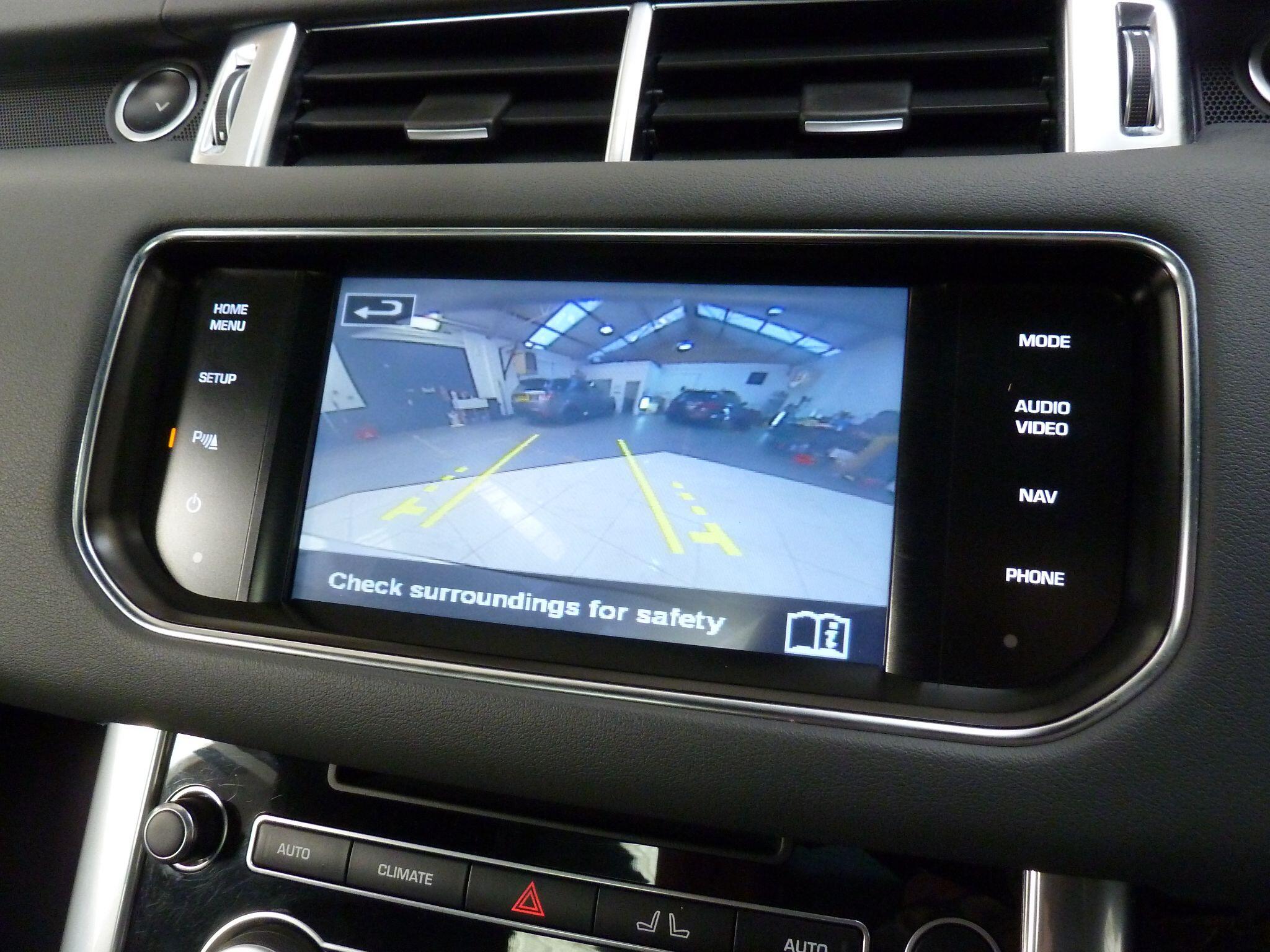 Land Rover Range Rover Sport 3.0 SD V6 HSE SUV  Diesel   (306 ps)<br/><br/>PAN ROOF + AUTOBIOGRAPHY PACK