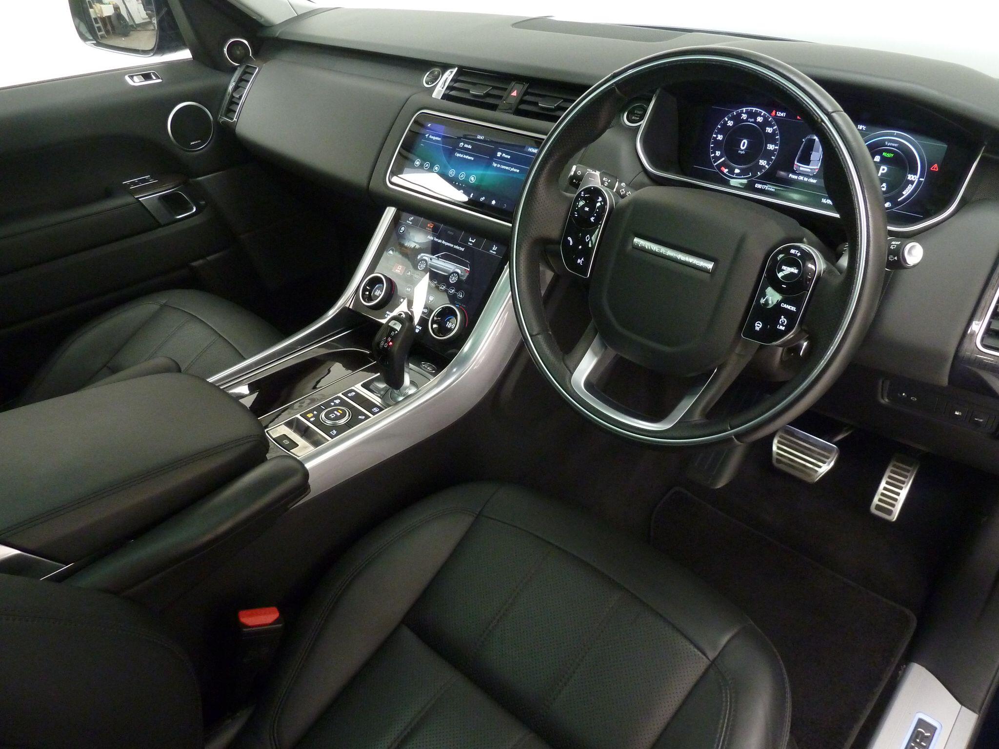 Land Rover Range Rover Sport 2.0 P400e  HSE GPF Dynamic SUV  Petrol Plug-in Hybrid   (404 ps)<br/><br/>PAN ROOF + BLACK PACK + STEPS