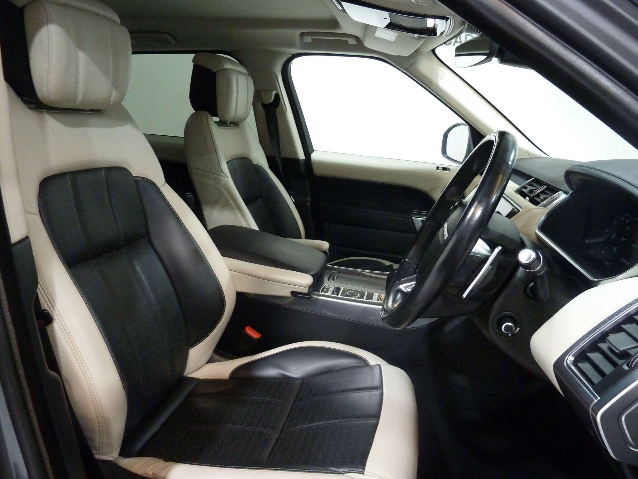 Land Rover Range Rover Sport 3.0 SD V6 HSE Dynamic   <br/><br/>AUTOBIOGRAPHY PACK + HEADS UP