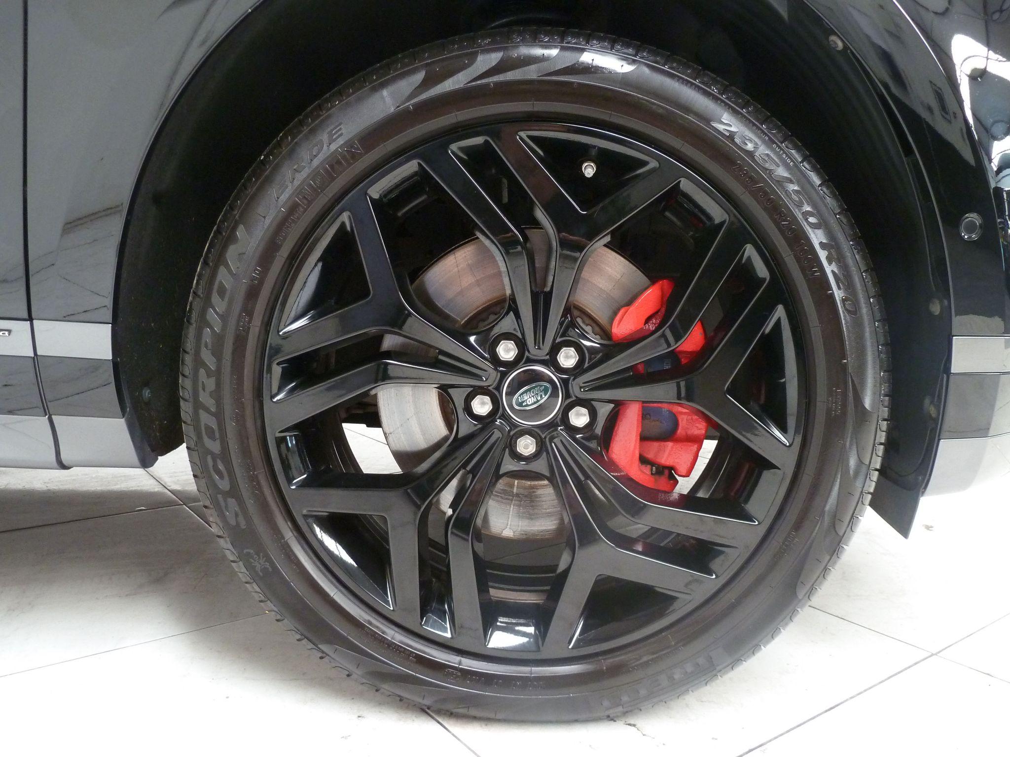 Land Rover Range Rover Evoque 2.0 D150 R-Dynamic HSE   <br/><br/>PAN ROOF + BLACK PACK