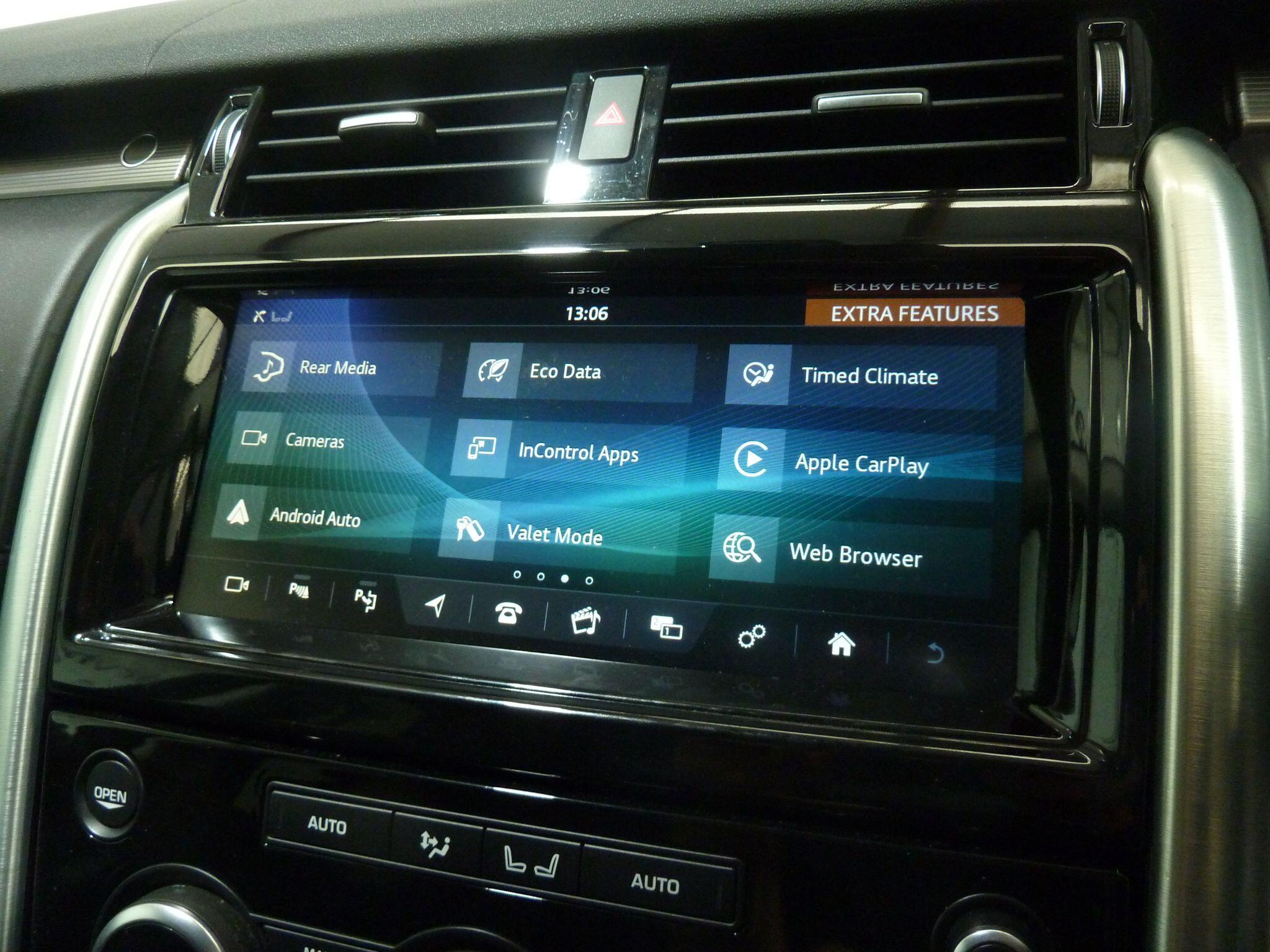 Land Rover Discovery 3.0 TD V6 HSE Luxury   <br/><br/>PAN ROOF + REAR ENTERTAINMENT