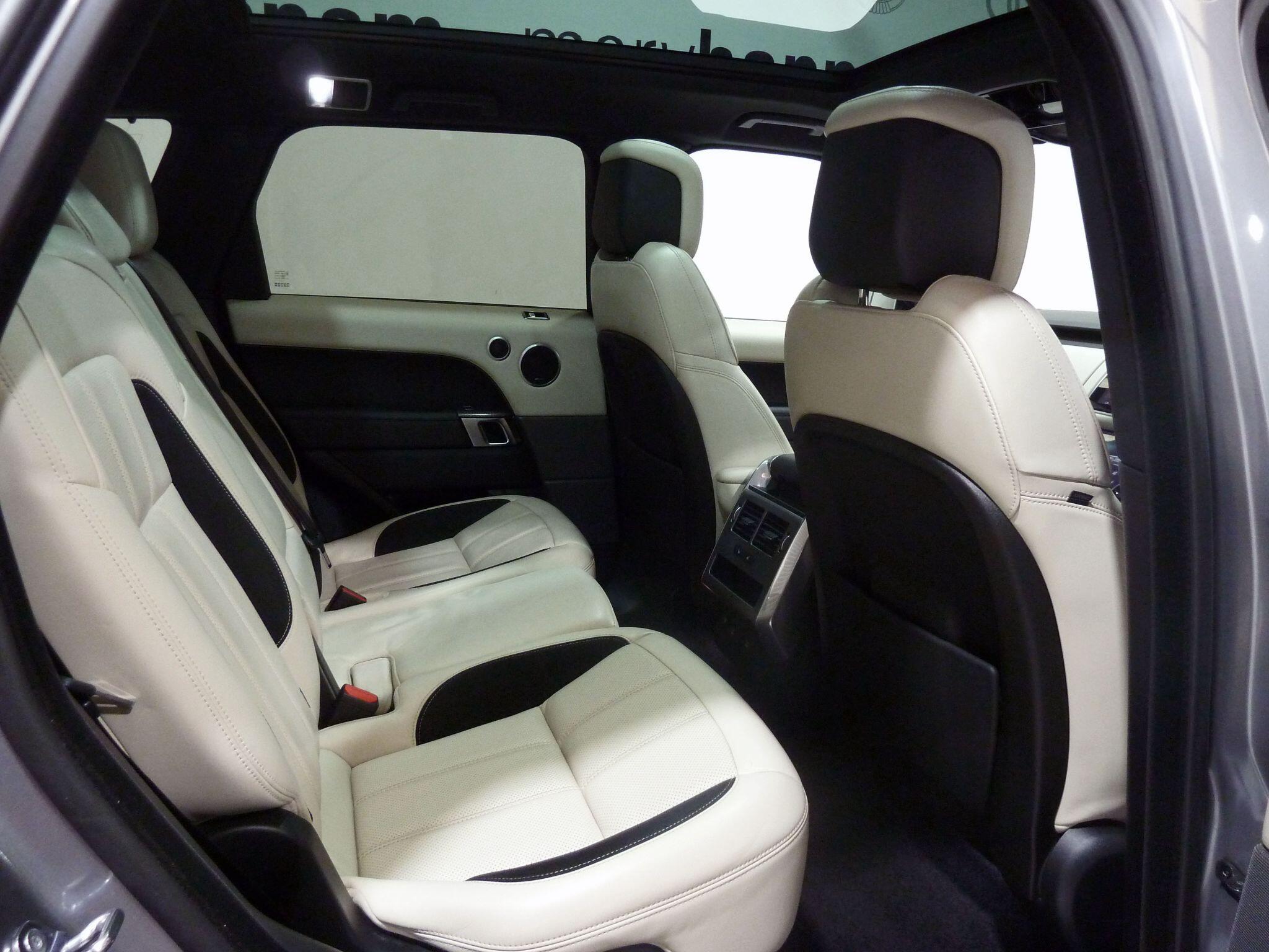 Land Rover Range Rover Sport 2.0 P400e  HSE Dynamic SUV  Petrol Plug-in Hybrid   (404 ps)<br/><br/>PAN ROOF + BLACK PACK + STEPS