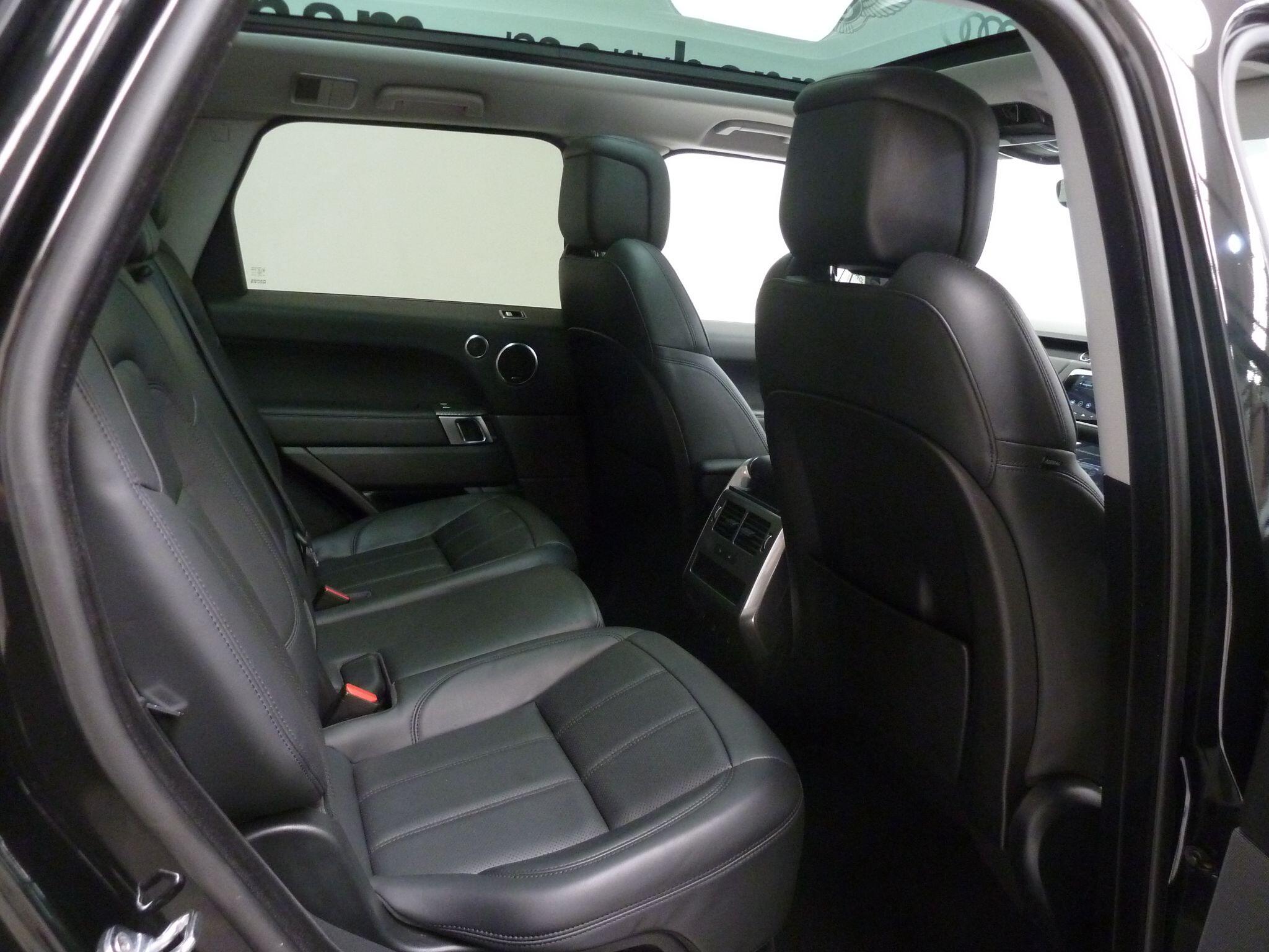 Land Rover Range Rover Sport 3.0 SD V6 HSE Dynamic   <br/><br/>AUTOBIOGRAPHY PACK + PAN ROOF