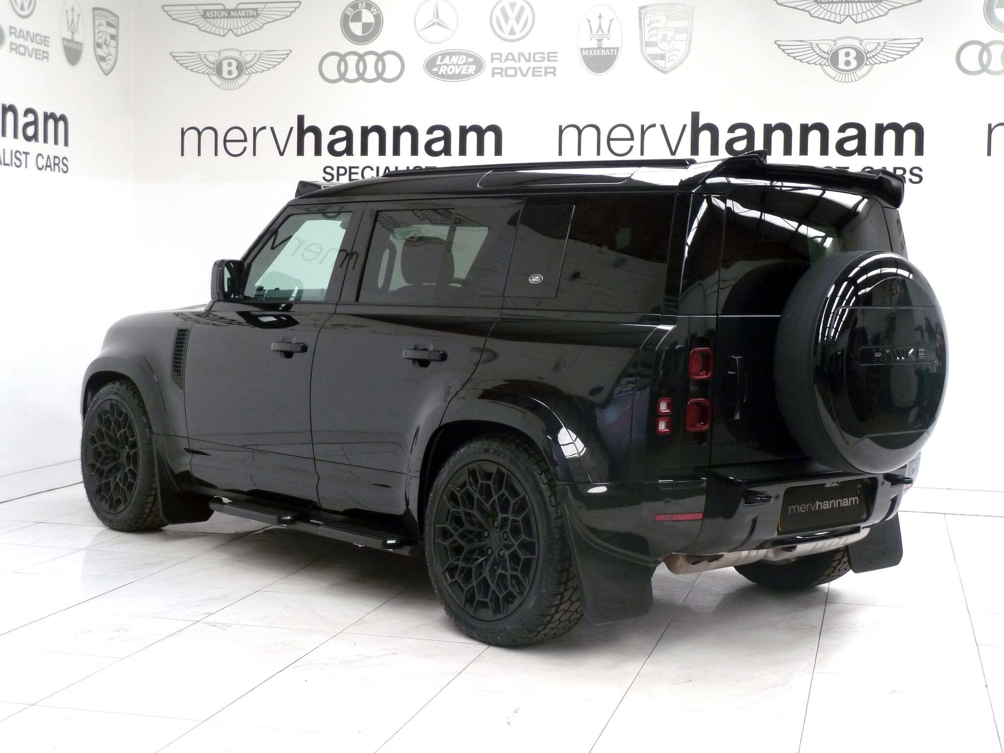 Land Rover Defender 110 3.0 D250  X-Dynamic SE   <br/><br/>HAWKE BLACK EDITION 110