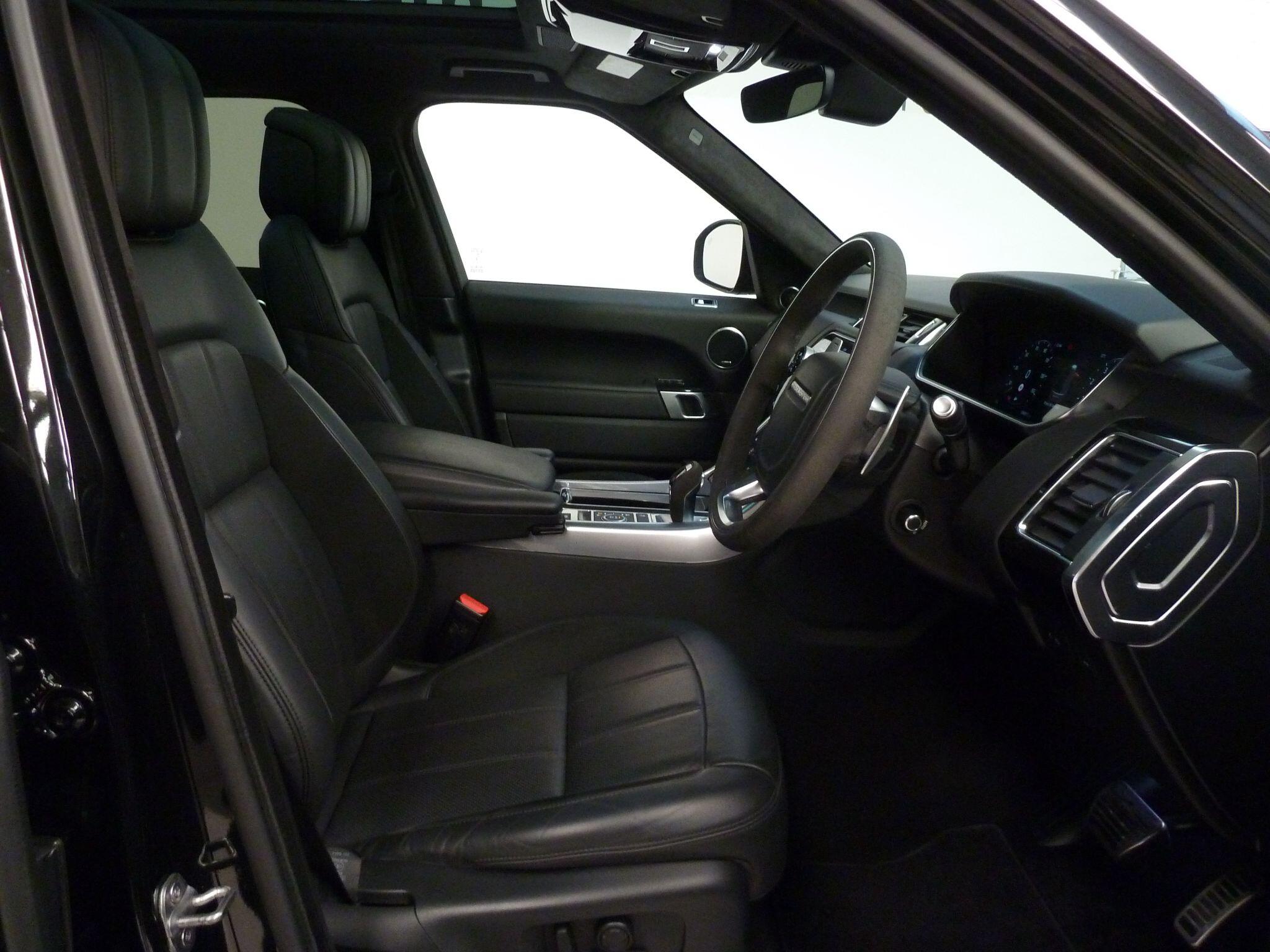 Land Rover Range Rover Sport 3.0 P400  HST   <br/><br/>PAN ROOF +CARBON PACK +400 BHP