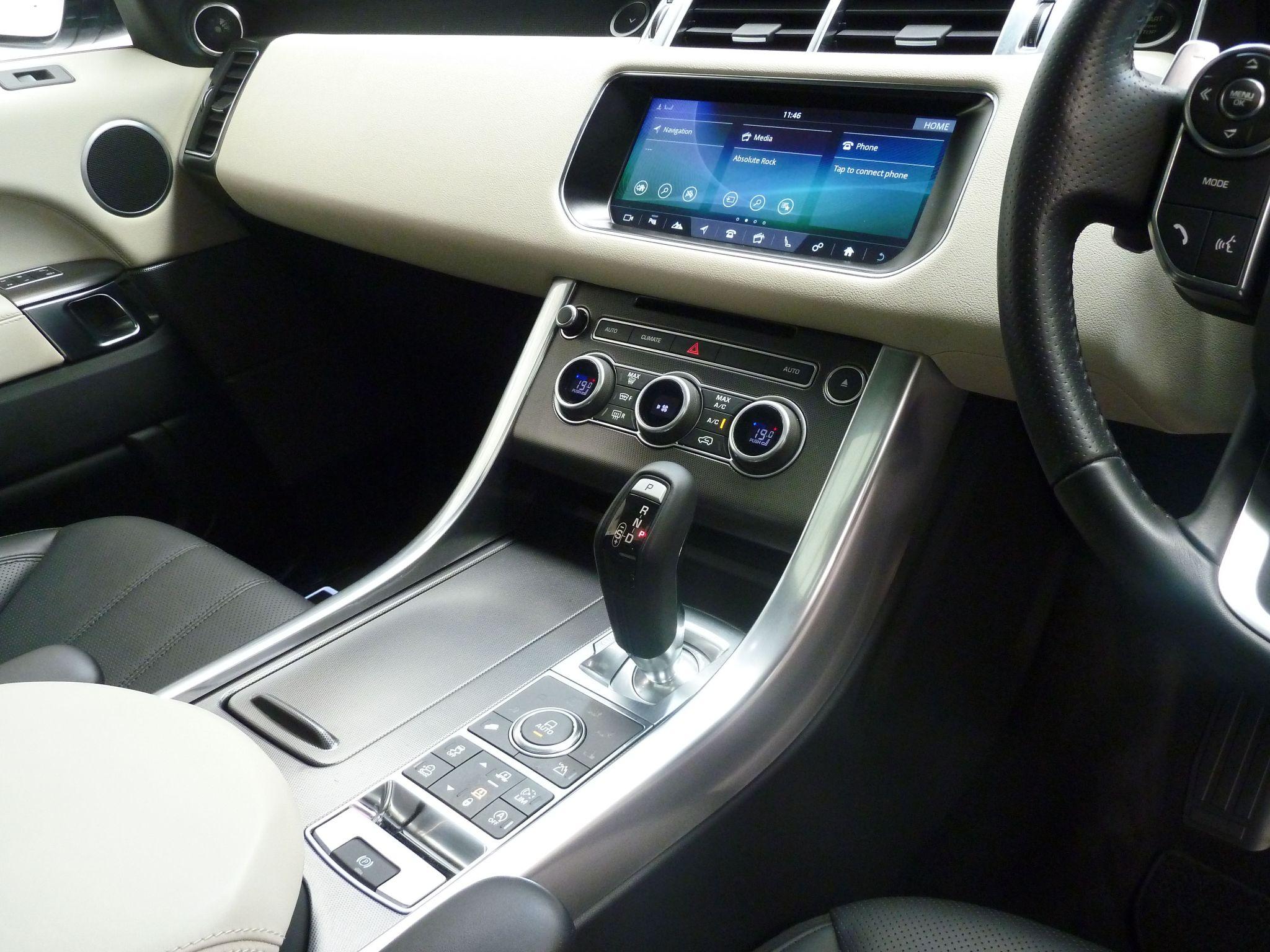 Land Rover Range Rover Sport 3.0 SD V6 HSE Dynamic   <br/><br/>PAN ROOF + AUTOBIOGRAPHY PACK