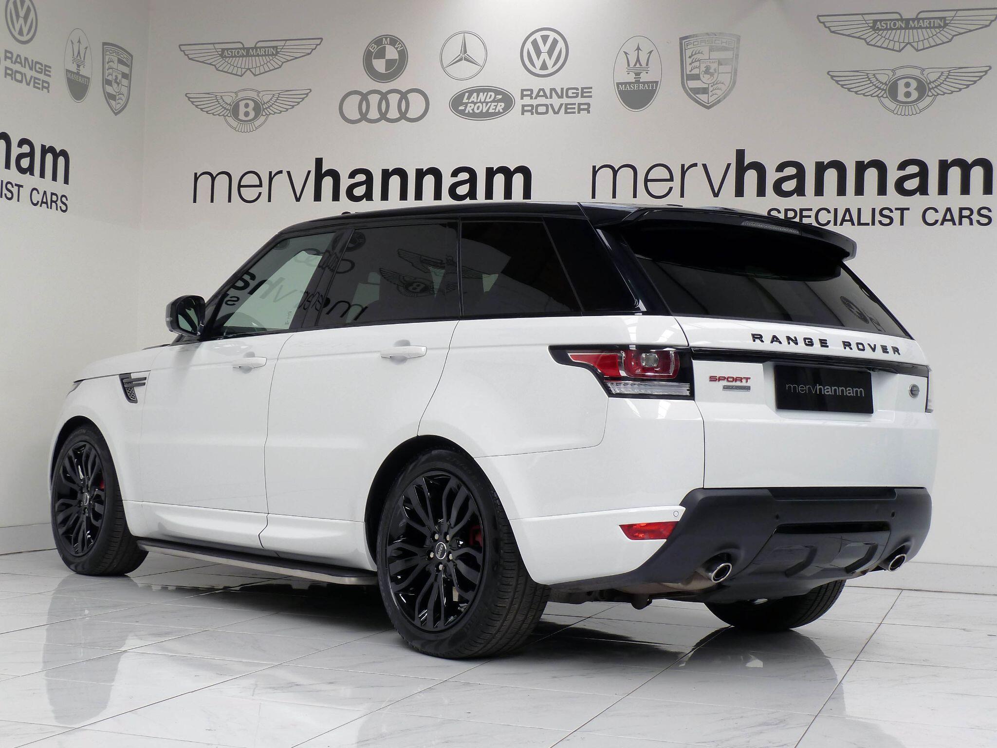 Land Rover Range Rover Sport 3.0 SD V6 HSE   <br/><br/>AUTOBIOGRAPHY DESIGN PACK