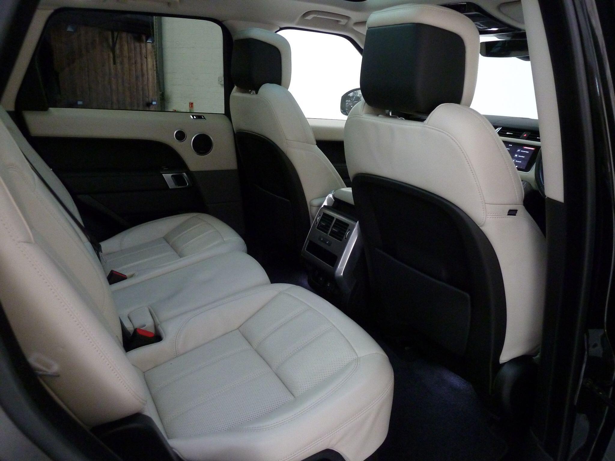 Land Rover Range Rover Sport 2.0 P400e  HSE GPF SUV  Petrol Plug-in Hybrid   (404 ps)<br/><br/>PAN ROOF + BLACK PACK + STEPS