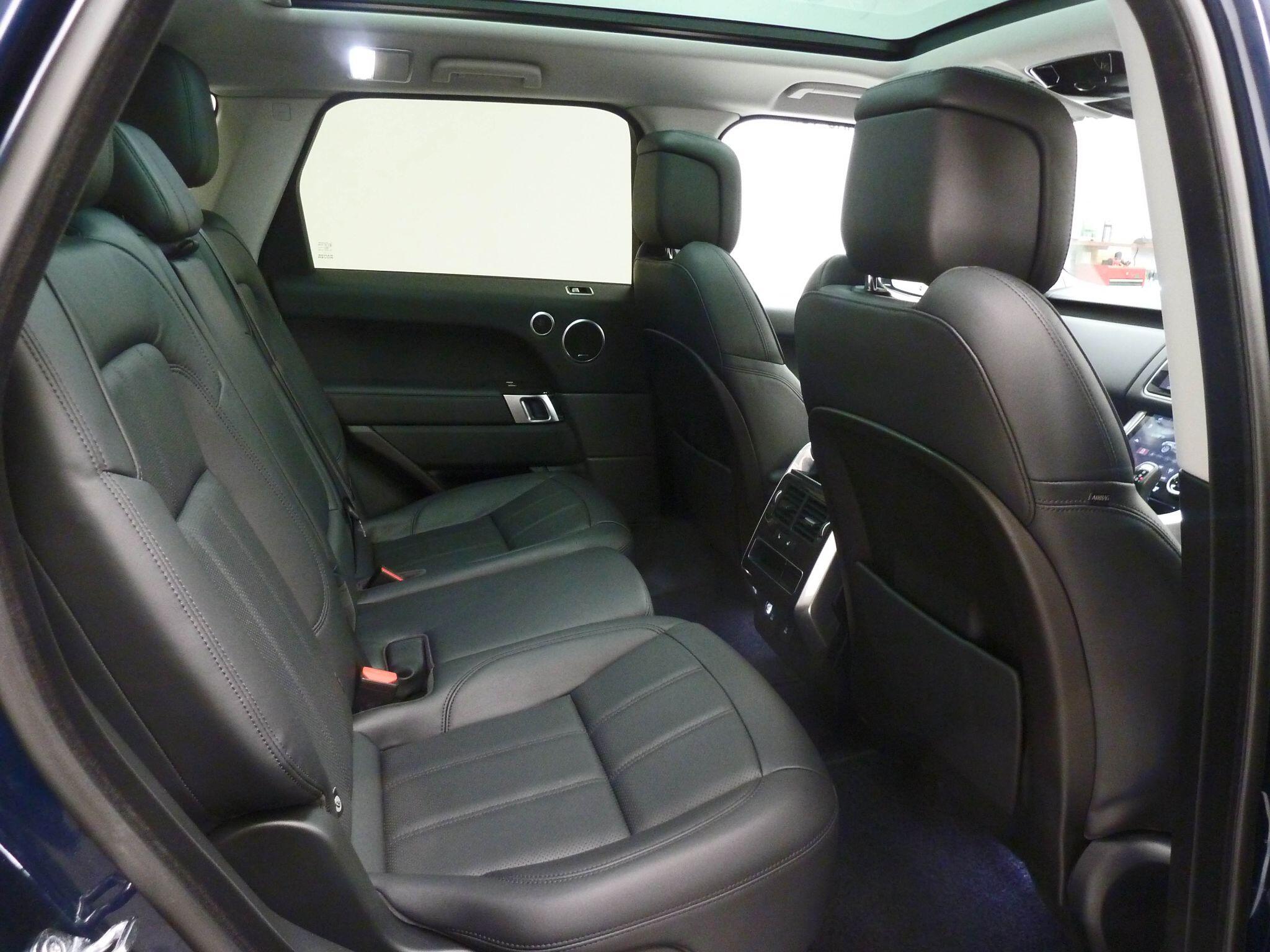 Land Rover Range Rover Sport 2.0 P400e  HSE GPF Dynamic SUV  Petrol Plug-in Hybrid   (404 ps)<br/><br/>PAN ROOF + BLACK PACK + STEPS