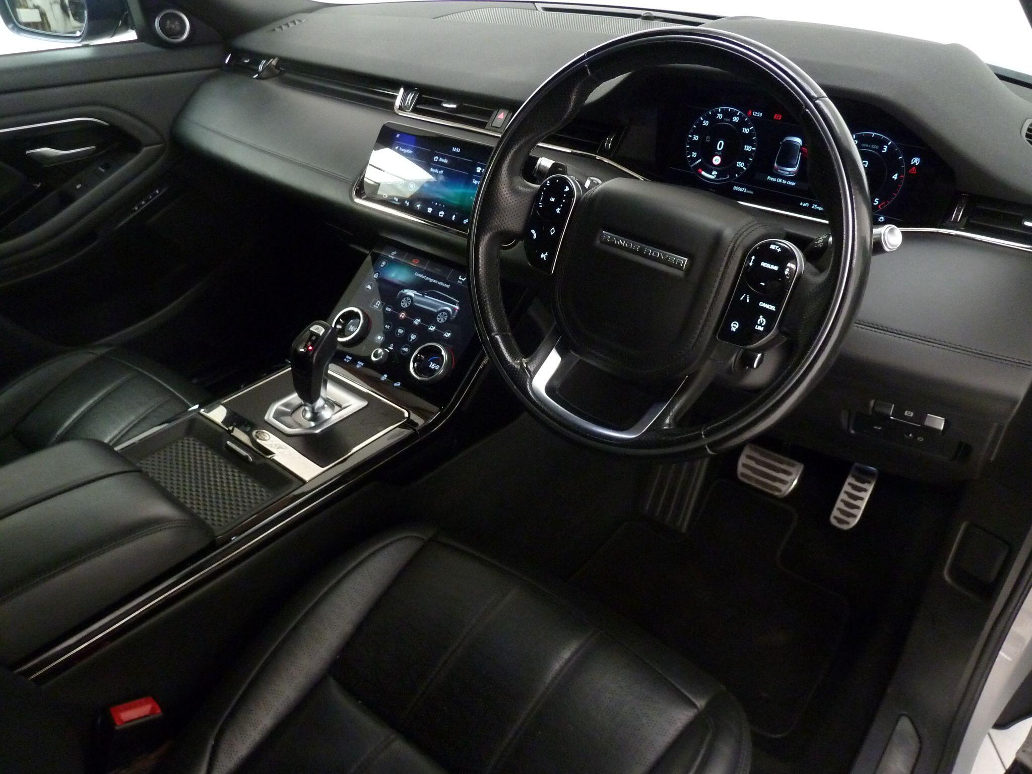 Land Rover Range Rover Evoque 2.0 D180 R-Dynamic HSE   <br/><br/>BLACK PACK + PAN ROOF