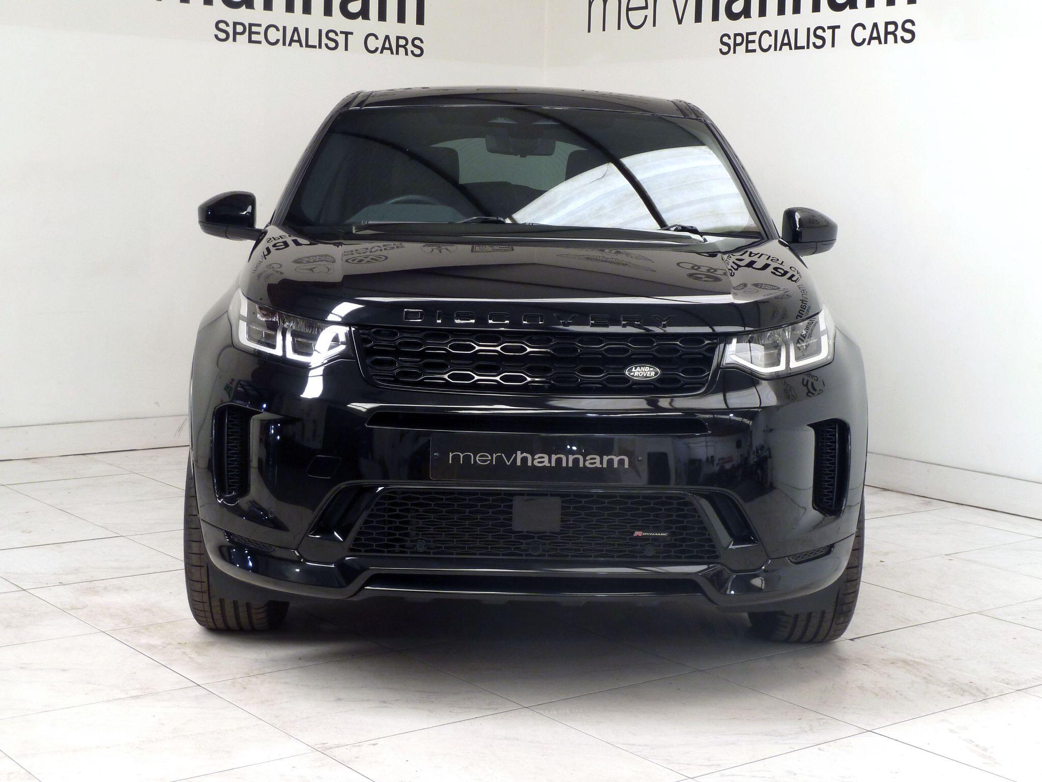 Land Rover Discovery Sport 1.5 P300e 12.2kWh Urban Edition   <br/><br/>PAN ROOF + BLACK PACK