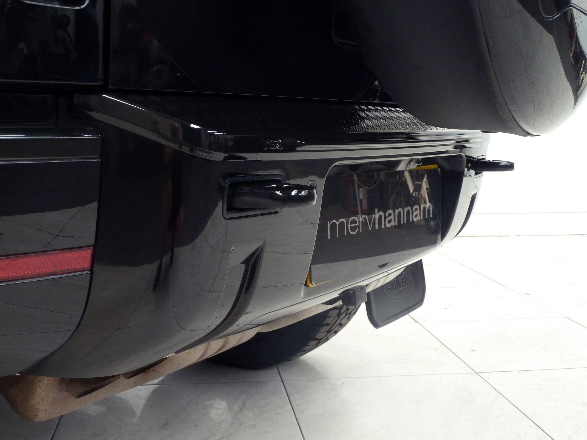 Land Rover Defender 90 3.0 D250  X-Dynamic S   <br/><br/>ROOF LIGHTS +BLACK PACK +STEPS