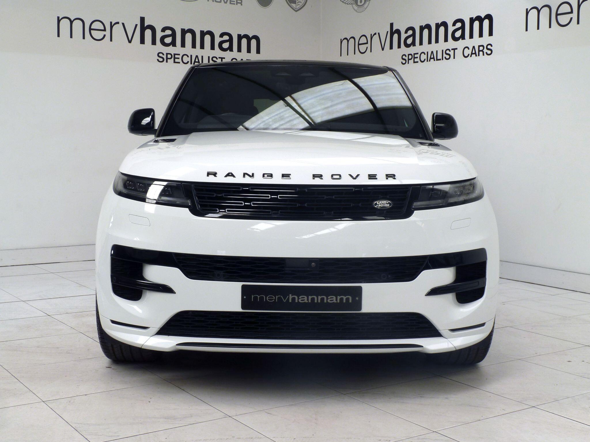 Land Rover Range Rover Sport 3.0   Dynamic SE   <br/><br/>PAN ROOF + BLACK PACK + STEPS