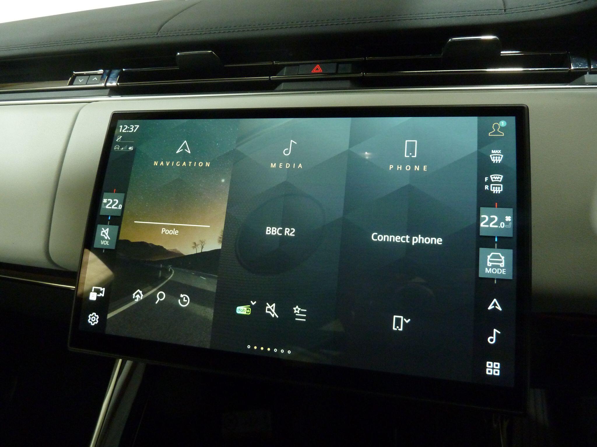 Land Rover Range Rover Sport 3.0 P460e 38.2kWh Dynamic SE   <br/><br/>PAN ROOF + BLACK PACK + HUD