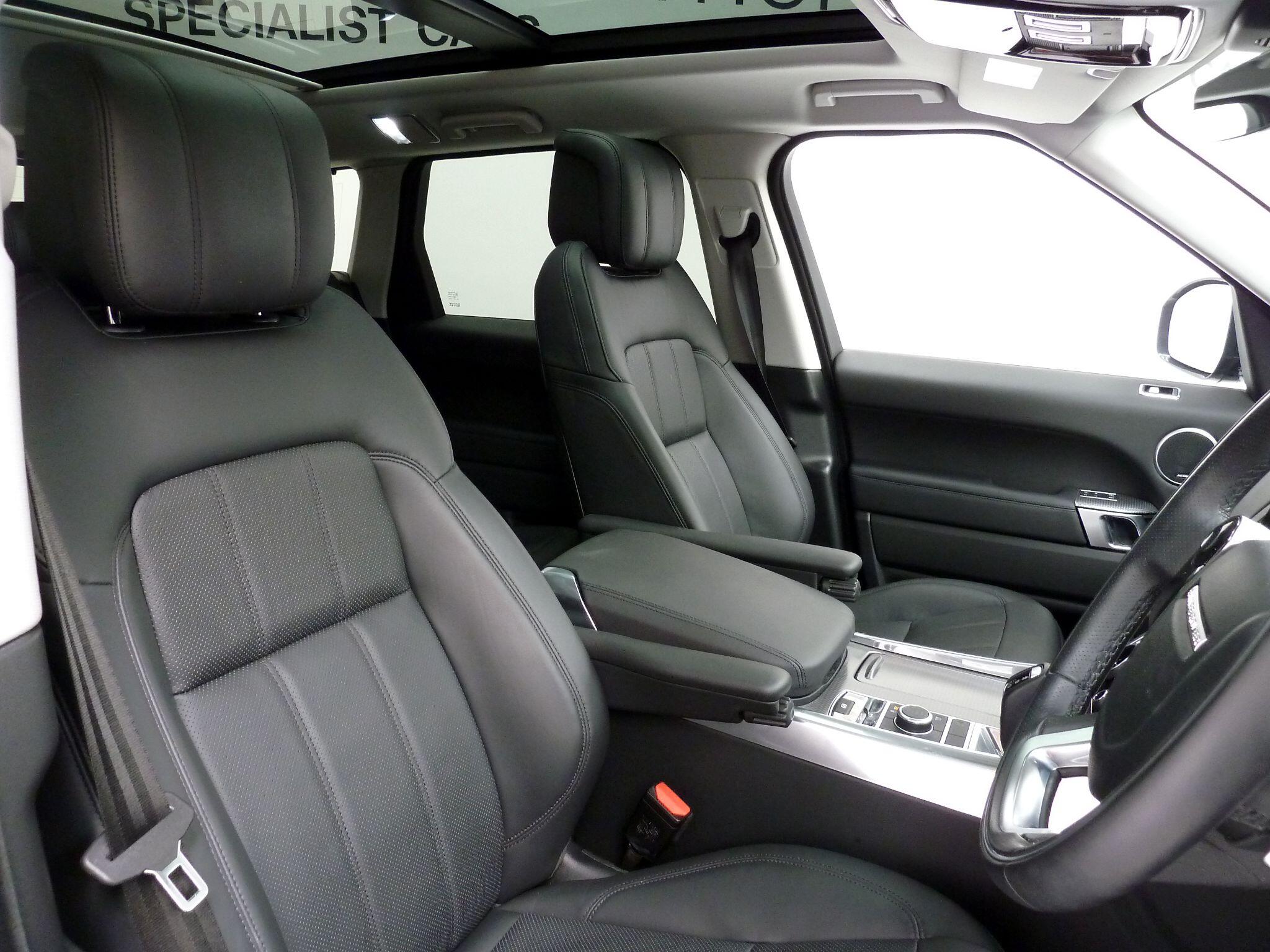 Land Rover Range Rover Sport 3.0 D250  HSE   <br/><br/>AUTOBIOGRAPHY PACK + 7 SEATS