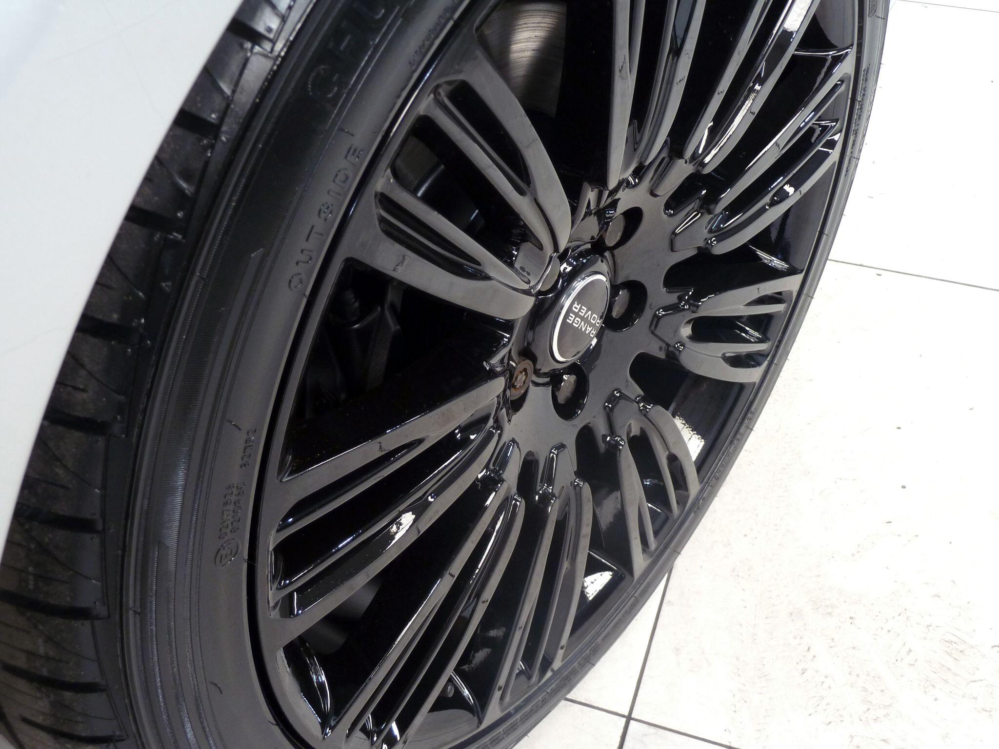 Land Rover Range Rover Sport 3.0 SD V6 HSE   <br/><br/>AUTOBIOGRAPHY PACK + PAN ROOF