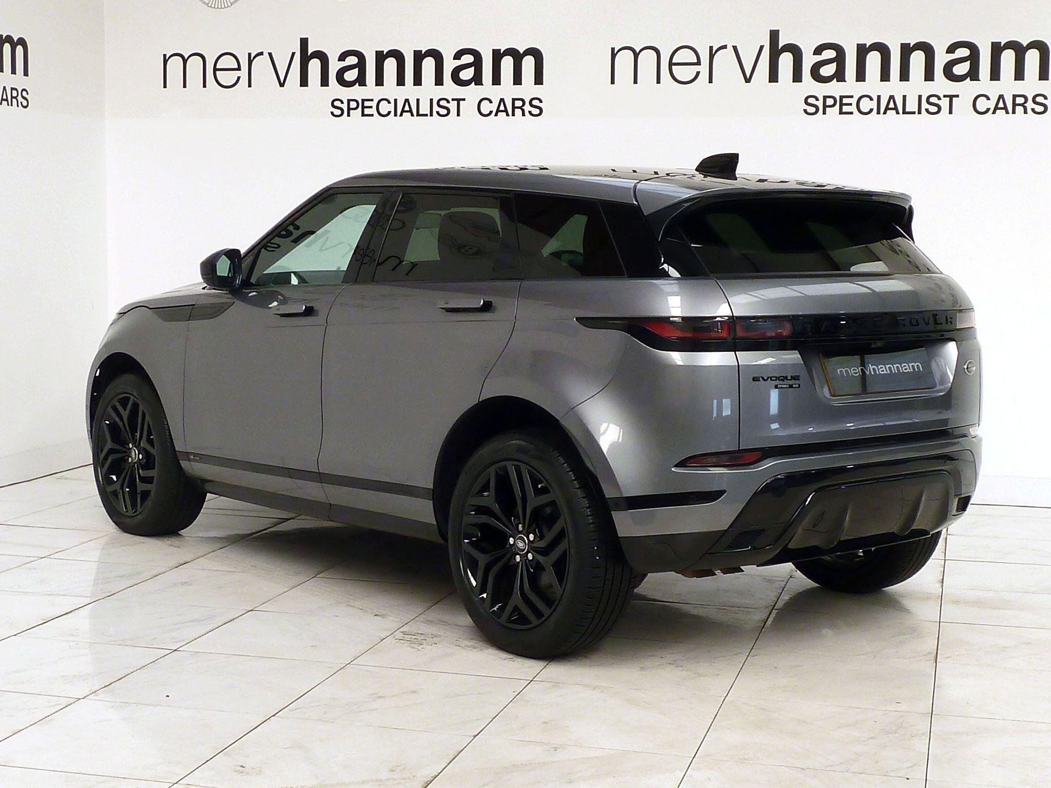 Land Rover Range Rover Evoque 2.0 D200  R-Dynamic SE   <br/><br/>PAN ROOF + BLACK PACK