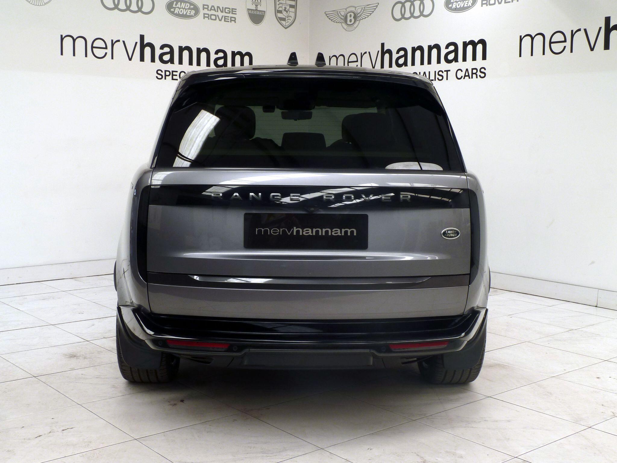 Land Rover Range Rover 3.0 P440e 38.2kWh Autobiography   <br/><br/>OPEN PAN ROOF + ELECTRIC STEPS