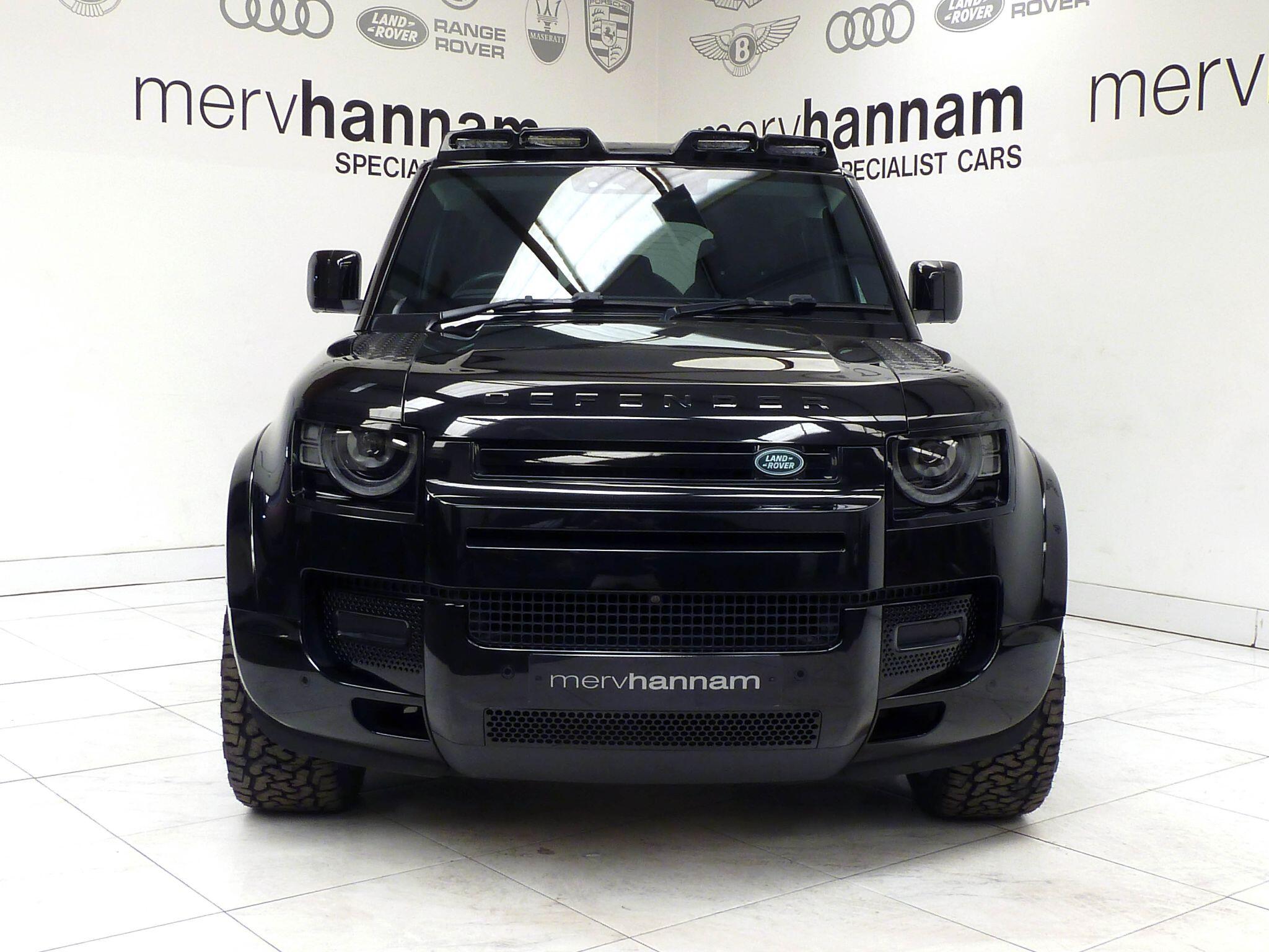 Land Rover Defender 110 3.0 D250  S SUV  Diesel   (250 ps)<br/><br/>HAWKE BLACK EDITION + 6 SEATS