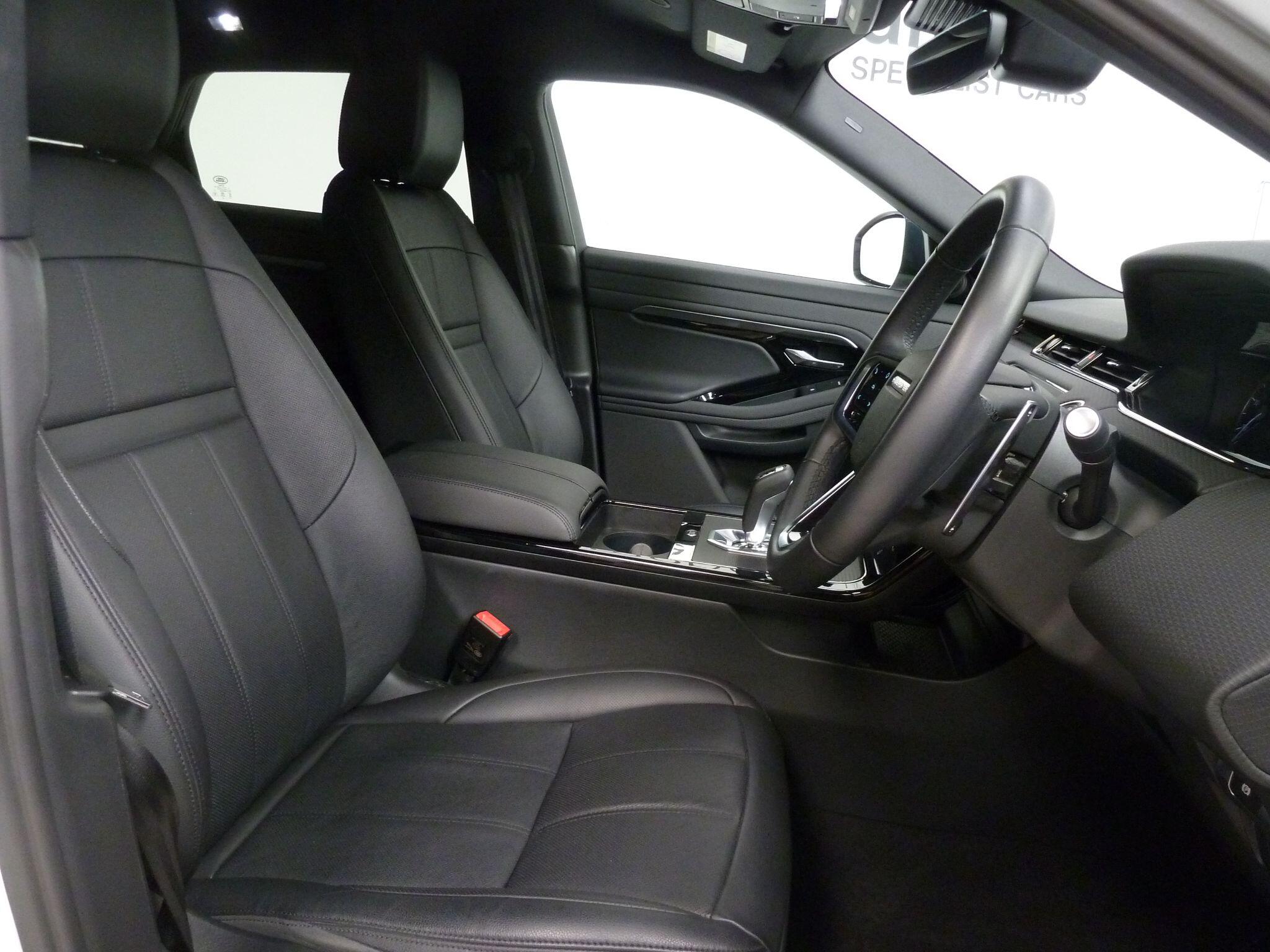 Land Rover Range Rover Evoque 2.0 D200  R-Dynamic S   <br/><br/>BLACK EXTERIOR DESIGN PACK