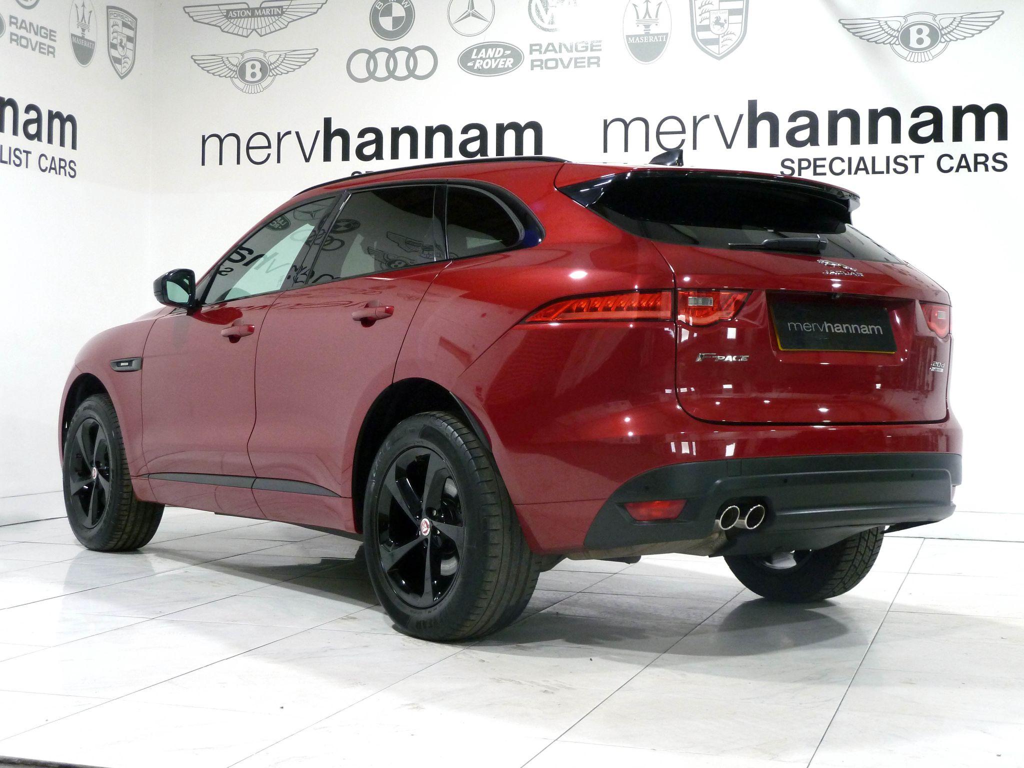 Jaguar F-PACE 2.0 D180 R-SportAWD   <br/><br/>BLACK STYLING PACKAGE