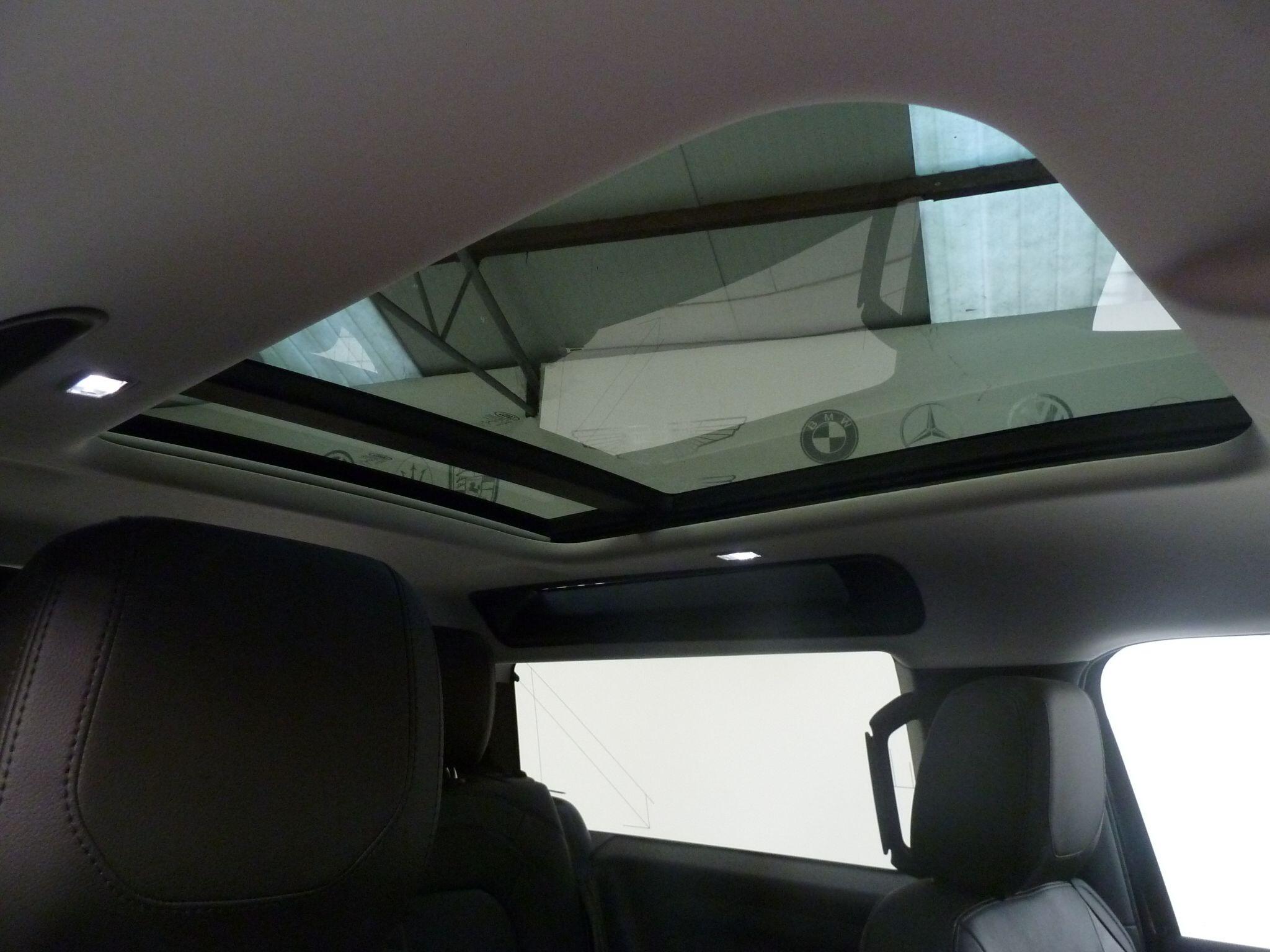 Land Rover Defender 90 3.0 D250  X-Dynamic SE SUV  Diesel   (250 ps)<br/><br/>HAWKE XS EDITION