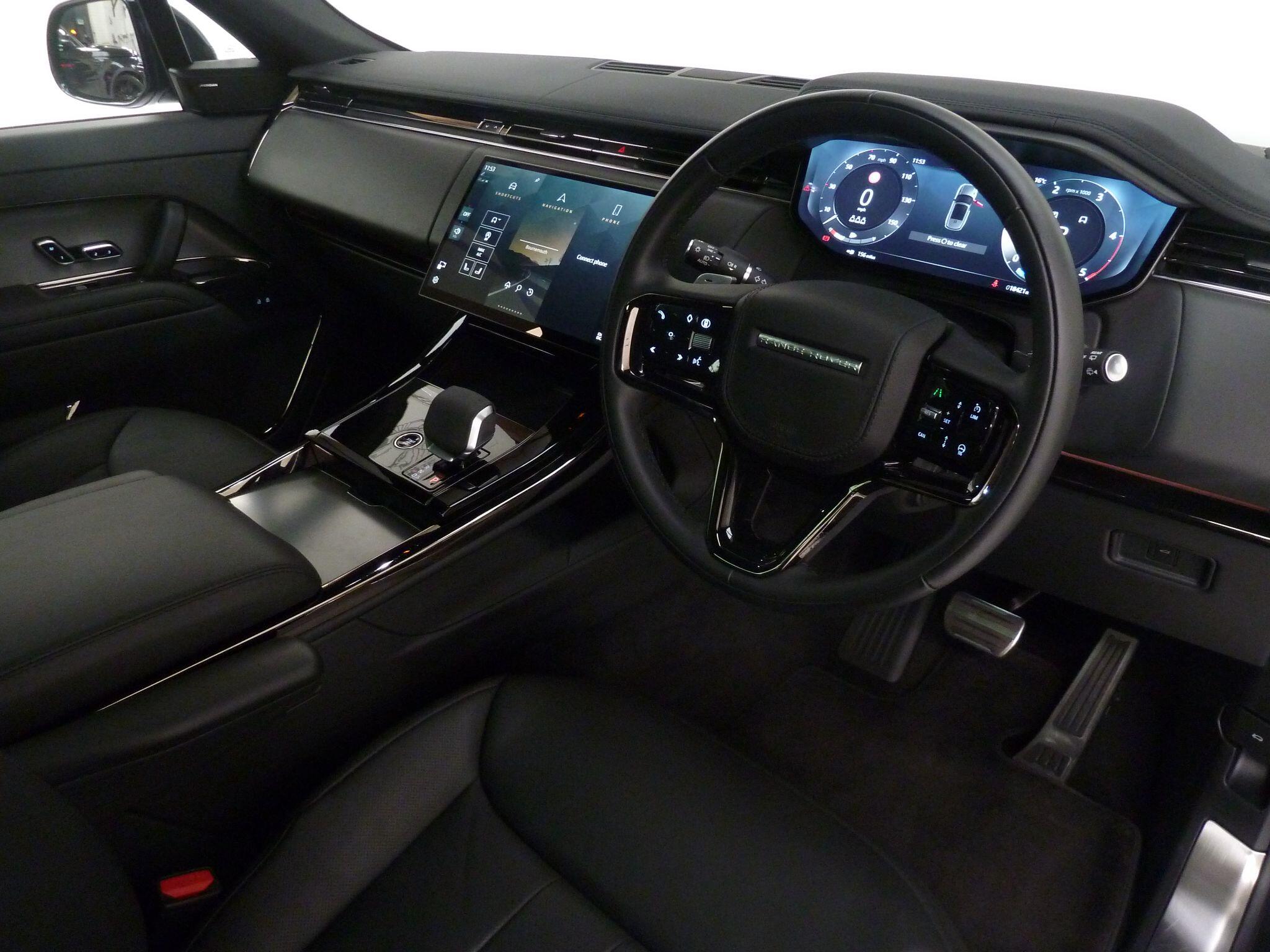 Land Rover Range Rover Sport 3.0   Dynamic SE   <br/><br/>SLIDING PAN ROOF + BLACK PACK