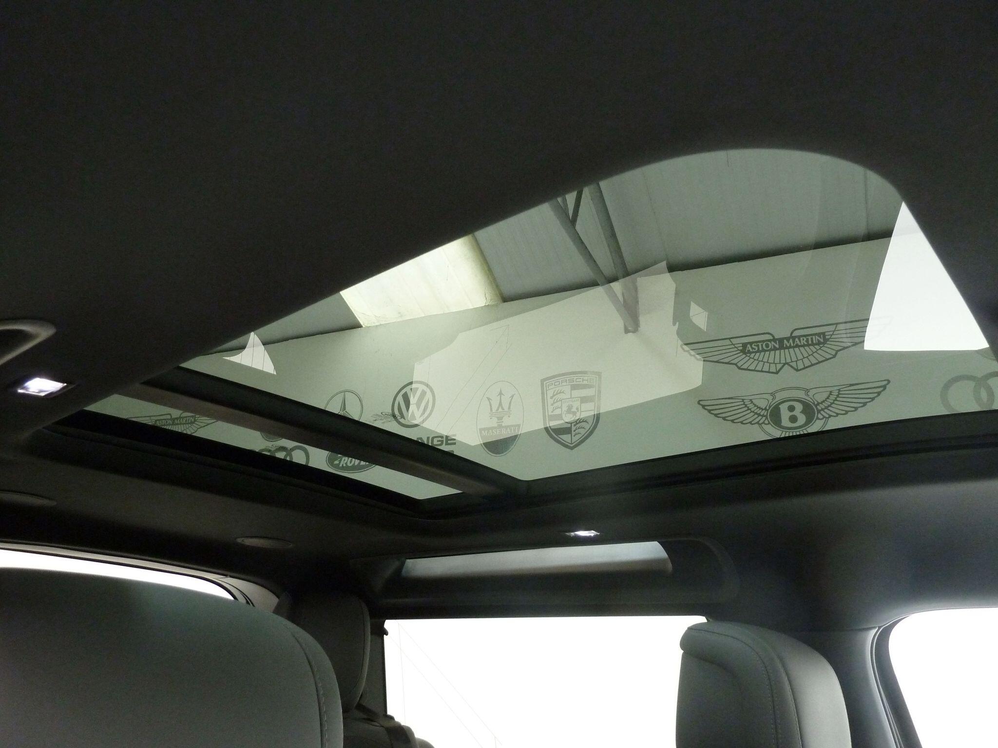 Land Rover Defender 90 3.0 P400  X   <br/><br/>PAN ROOF + HUD + BLACK PACK
