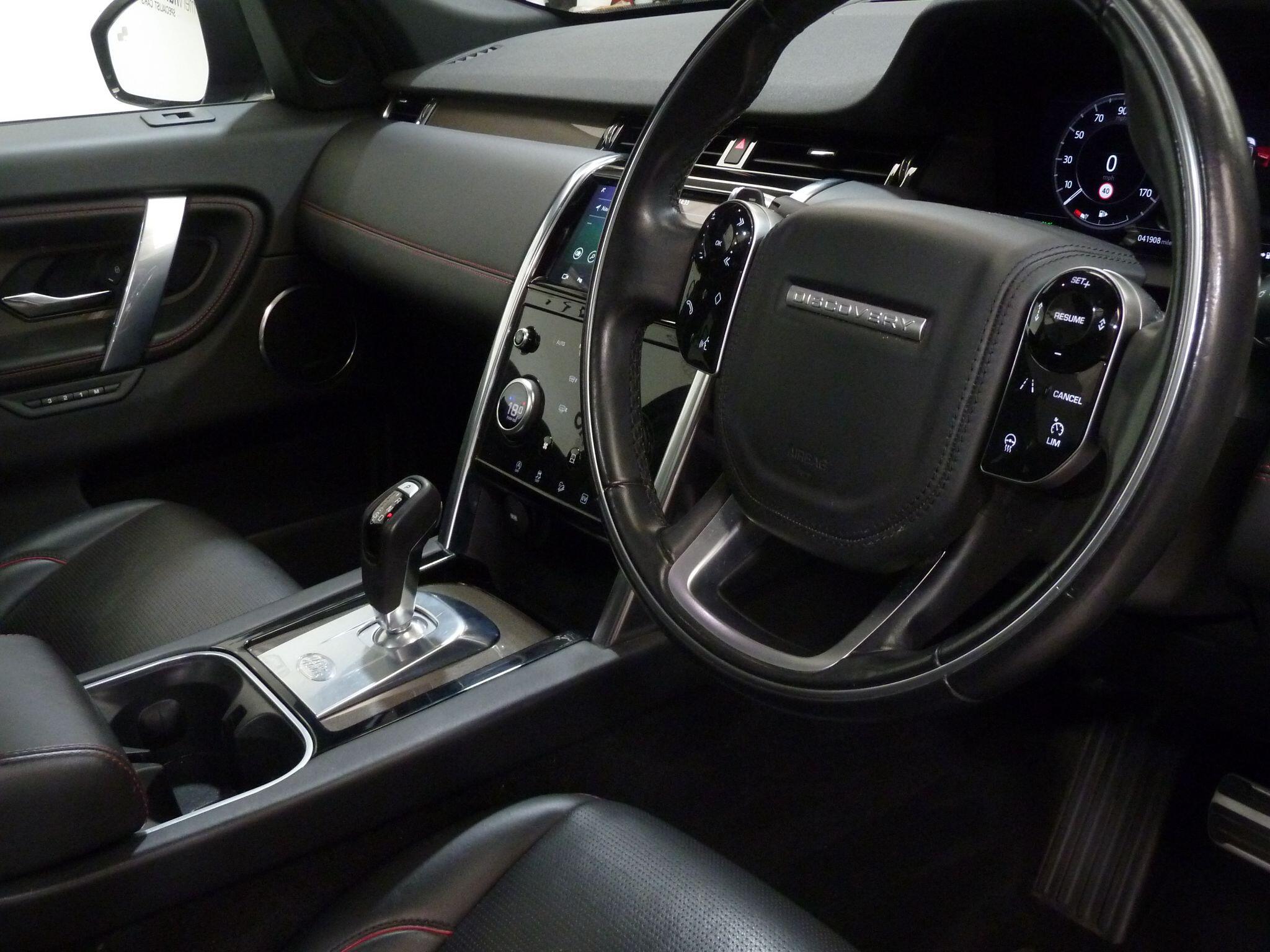 Land Rover Discovery Sport 1.5 P300e 12.2kWh R-Dynamic HSE   <br/><br/>BLACK PACK + PAN ROOF