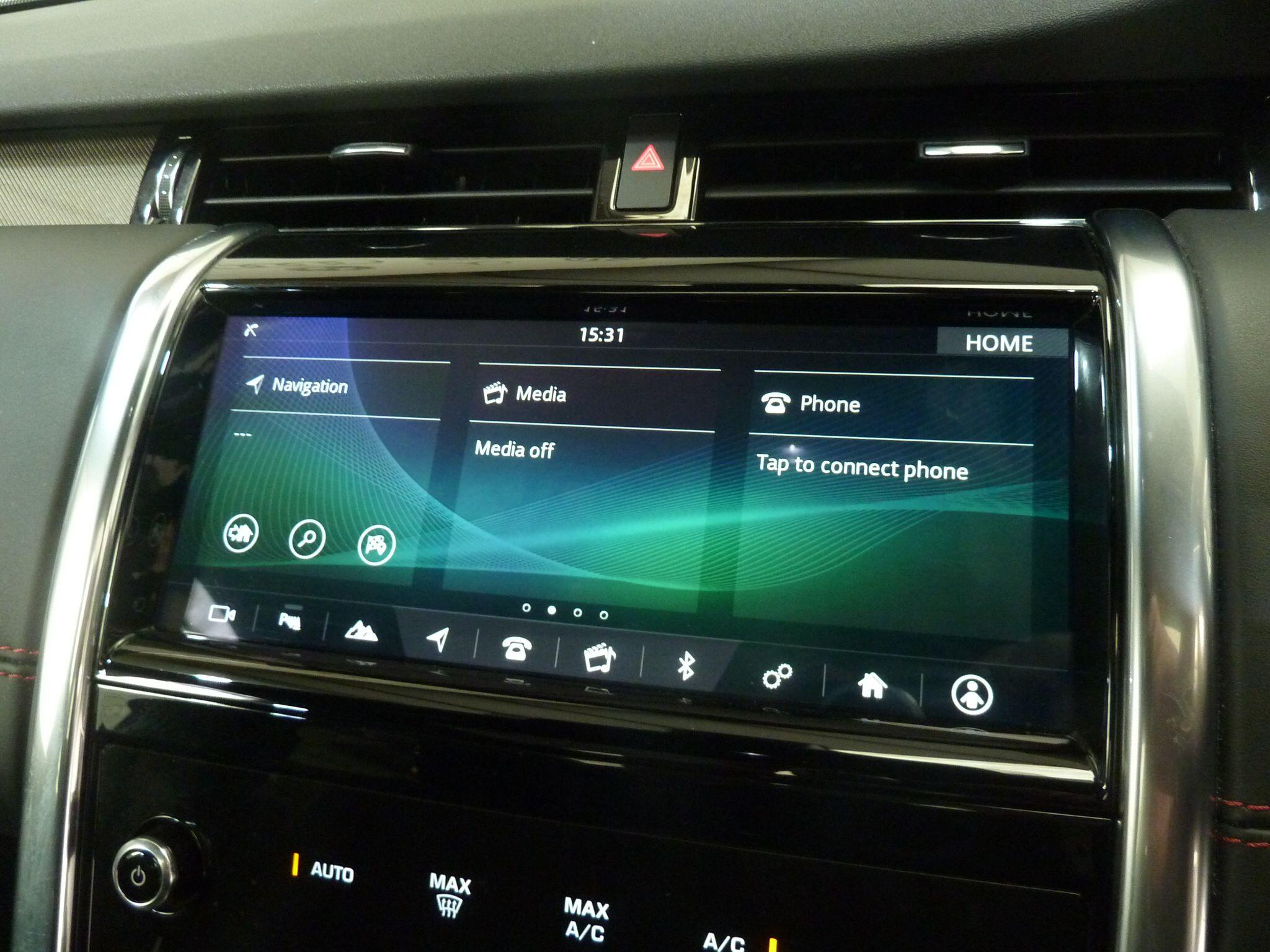 Land Rover Discovery Sport 1.5 P300e 12.2kWh R-Dynamic HSE   <br/><br/>BLACK PACK + PAN ROOF