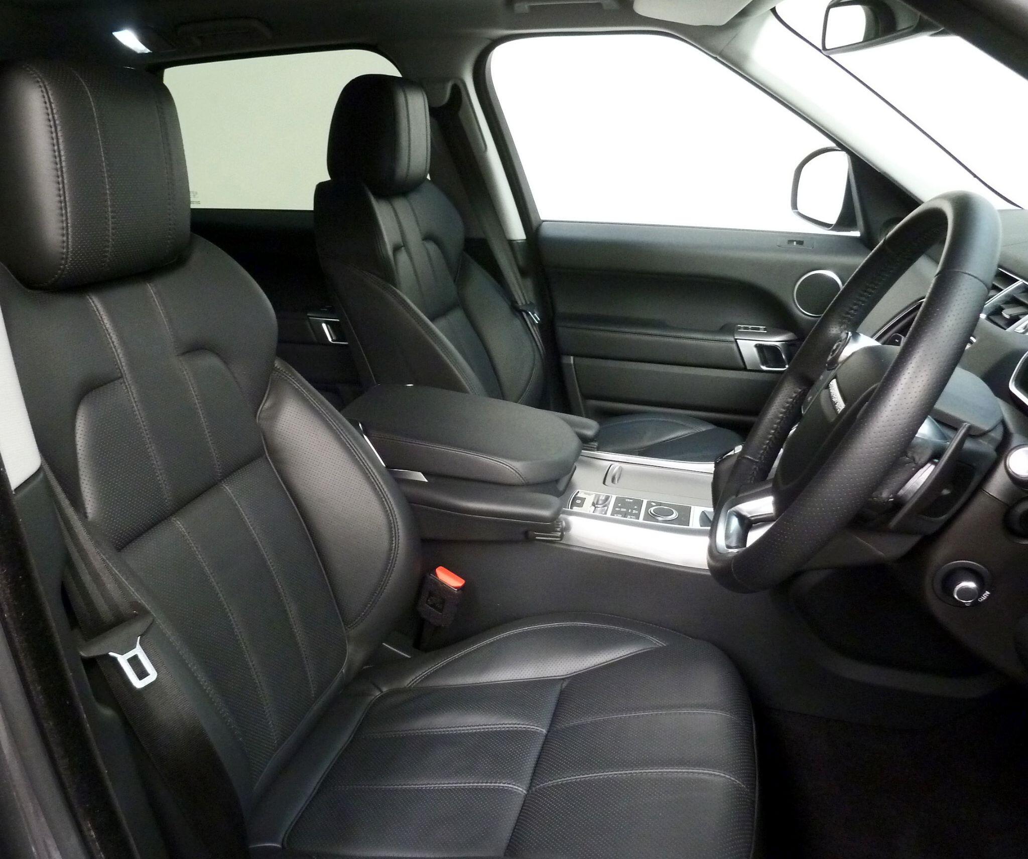 Land Rover Range Rover Sport 3.0 SD V6 HSE SUV  Diesel   (306 ps)<br/><br/>AUTOBIOGRAPHY DESIGN PACKAGE