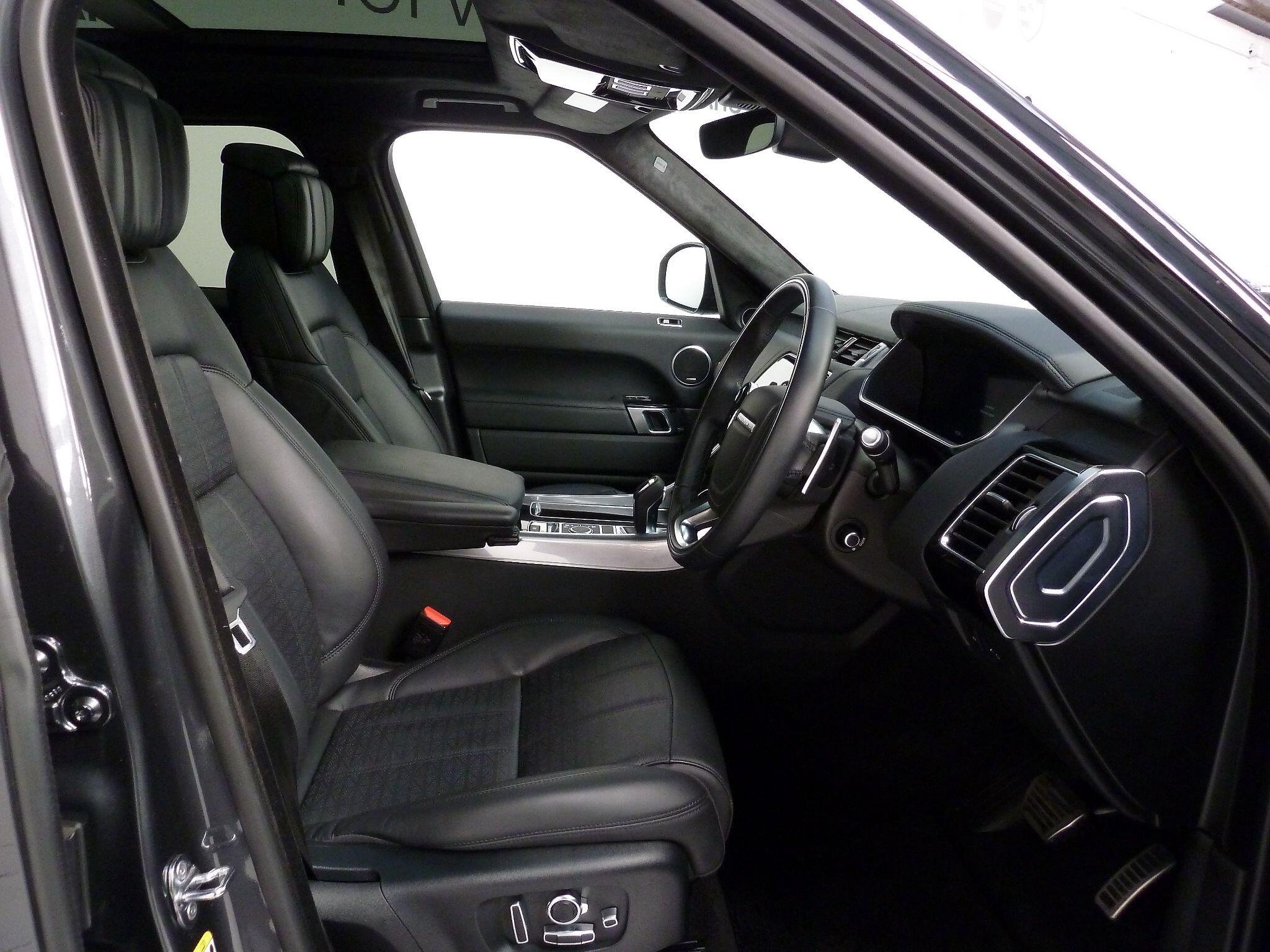 Land Rover Range Rover Sport 2.0 P400e  Autobiography Dynamic   <br/><br/>PAN ROOF + BLACK PACK + STEPS