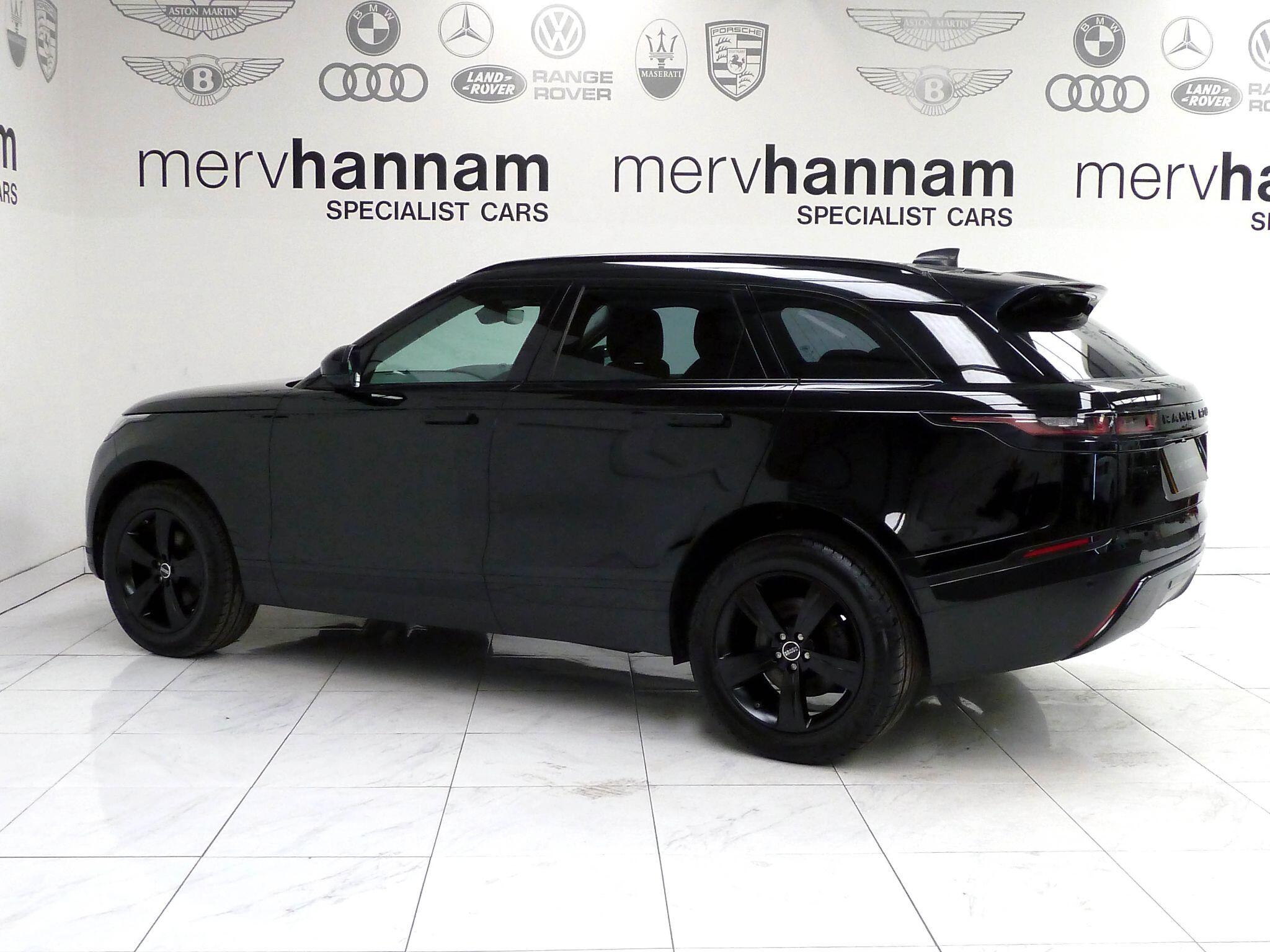 Land Rover Range Rover Velar 2.0 D200    <br/><br/>BLACK STYLING PACKAGE