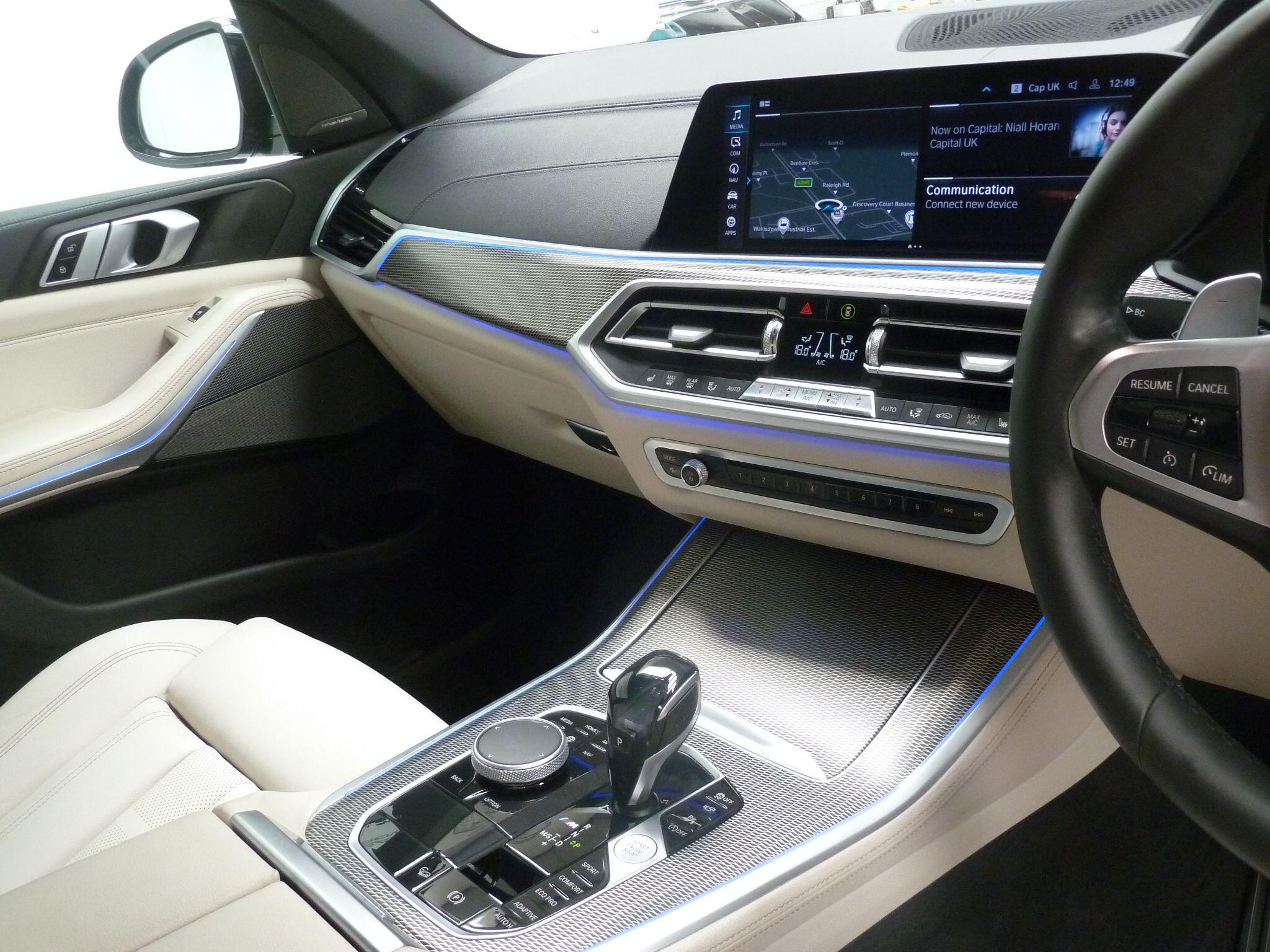 BMW X5 3.0 M50dxDrive   <br/><br/>BMW PERFORMANCE BLACK PACKAGE