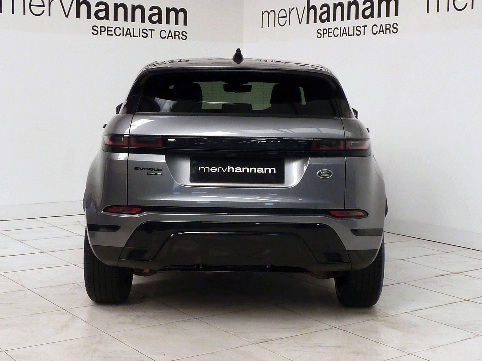 Land Rover Range Rover Evoque 2.0 D200  R-Dynamic SE   <br/><br/>PAN ROOF + BLACK PACK
