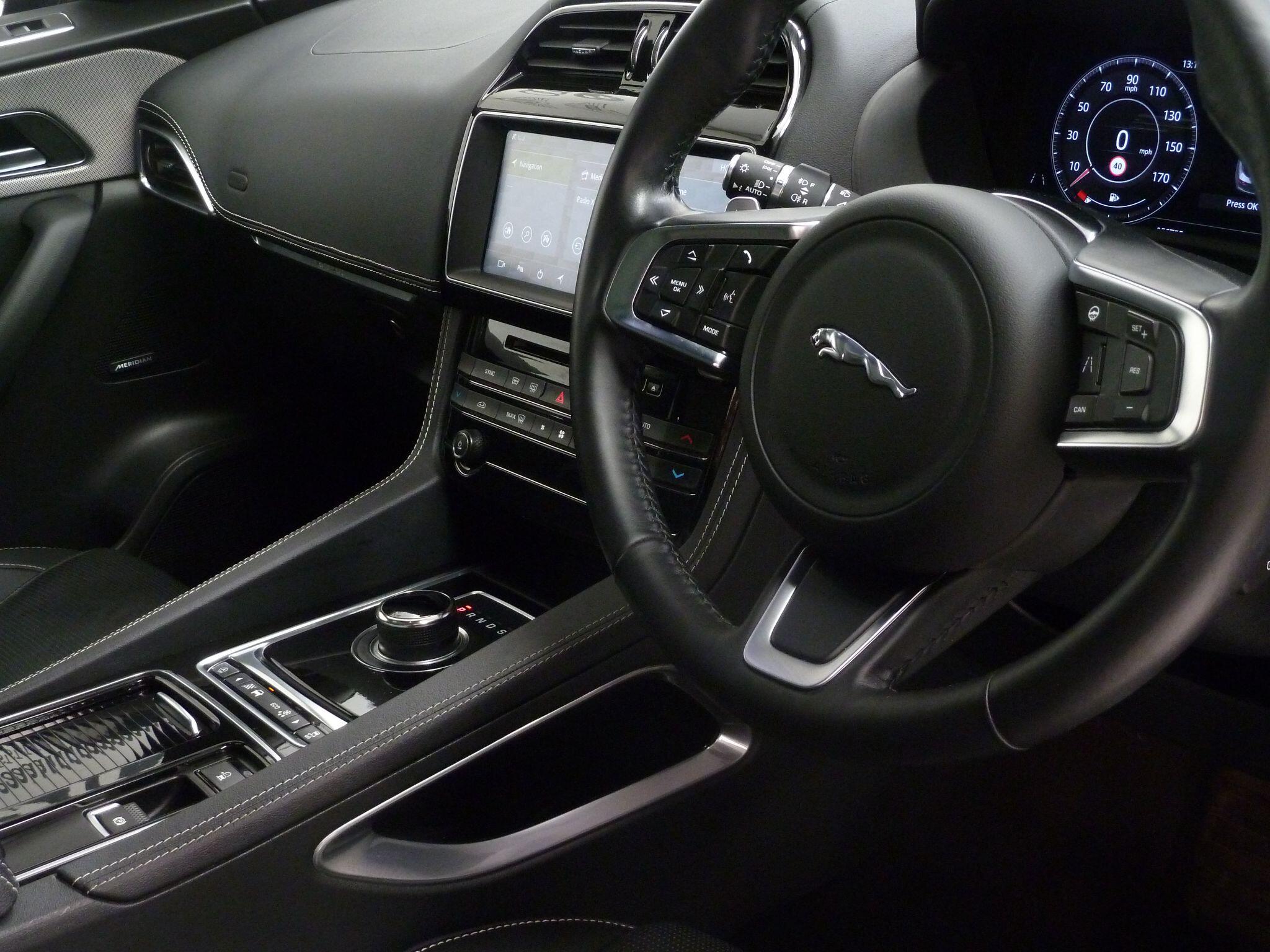 Jaguar F-PACE 2.0 D180 Chequered FlagAWD   <br/><br/>PAN ROOF + BLACK DESIGN PACK