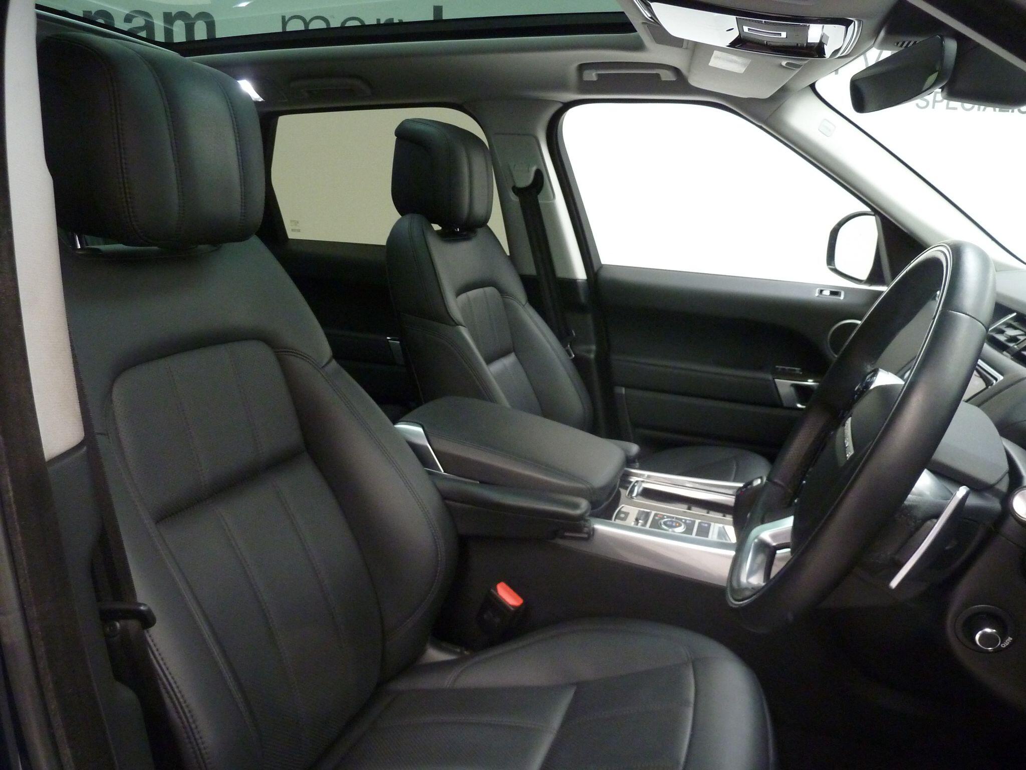 Land Rover Range Rover Sport 2.0 P400e  HSE GPF Dynamic SUV  Petrol Plug-in Hybrid   (404 ps)<br/><br/>PAN ROOF + BLACK PACK + STEPS