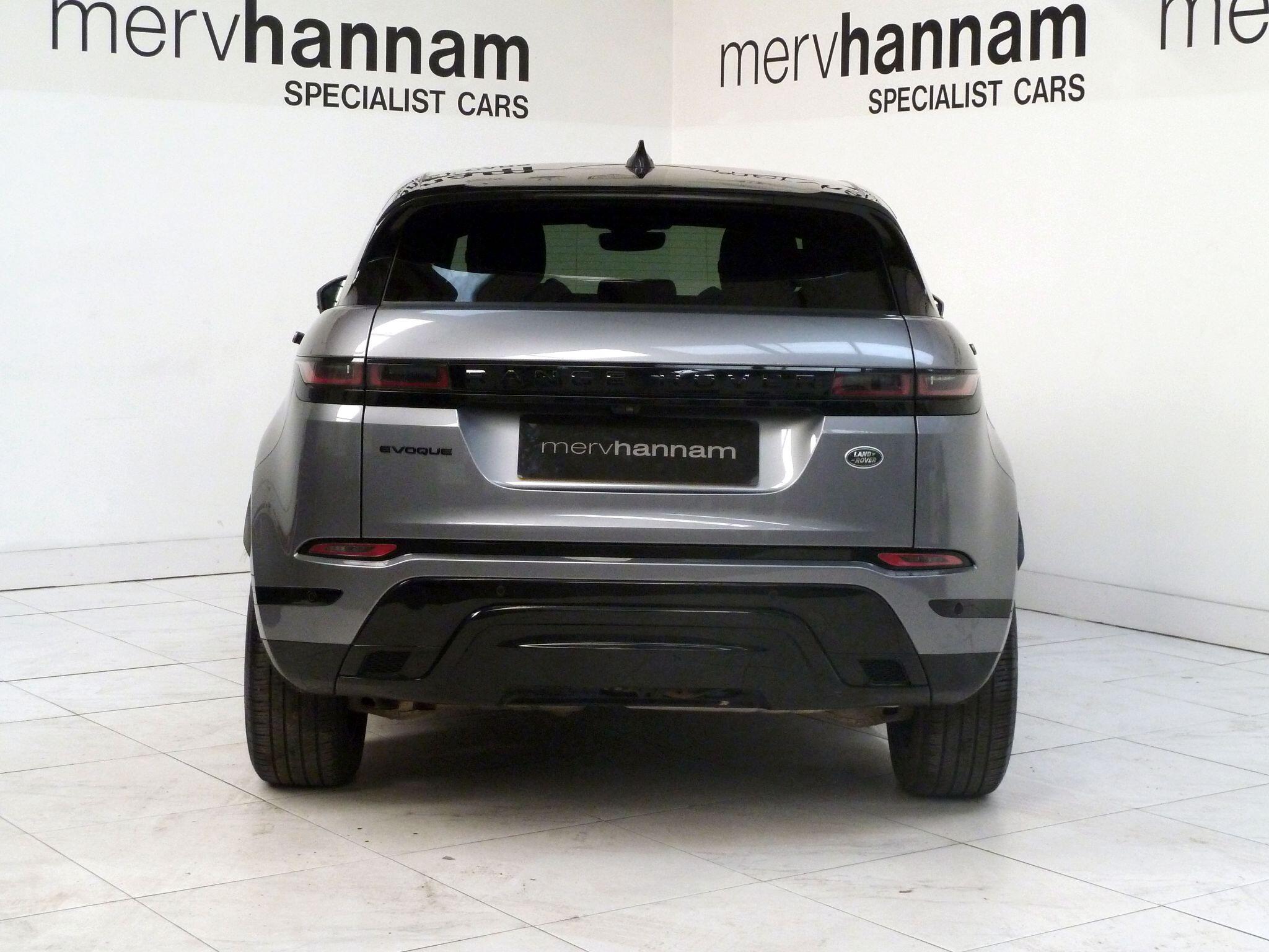 Land Rover Range Rover Evoque 2.0 D200  R-Dynamic SE   <br/><br/>PAN ROOF + BLACK PACK