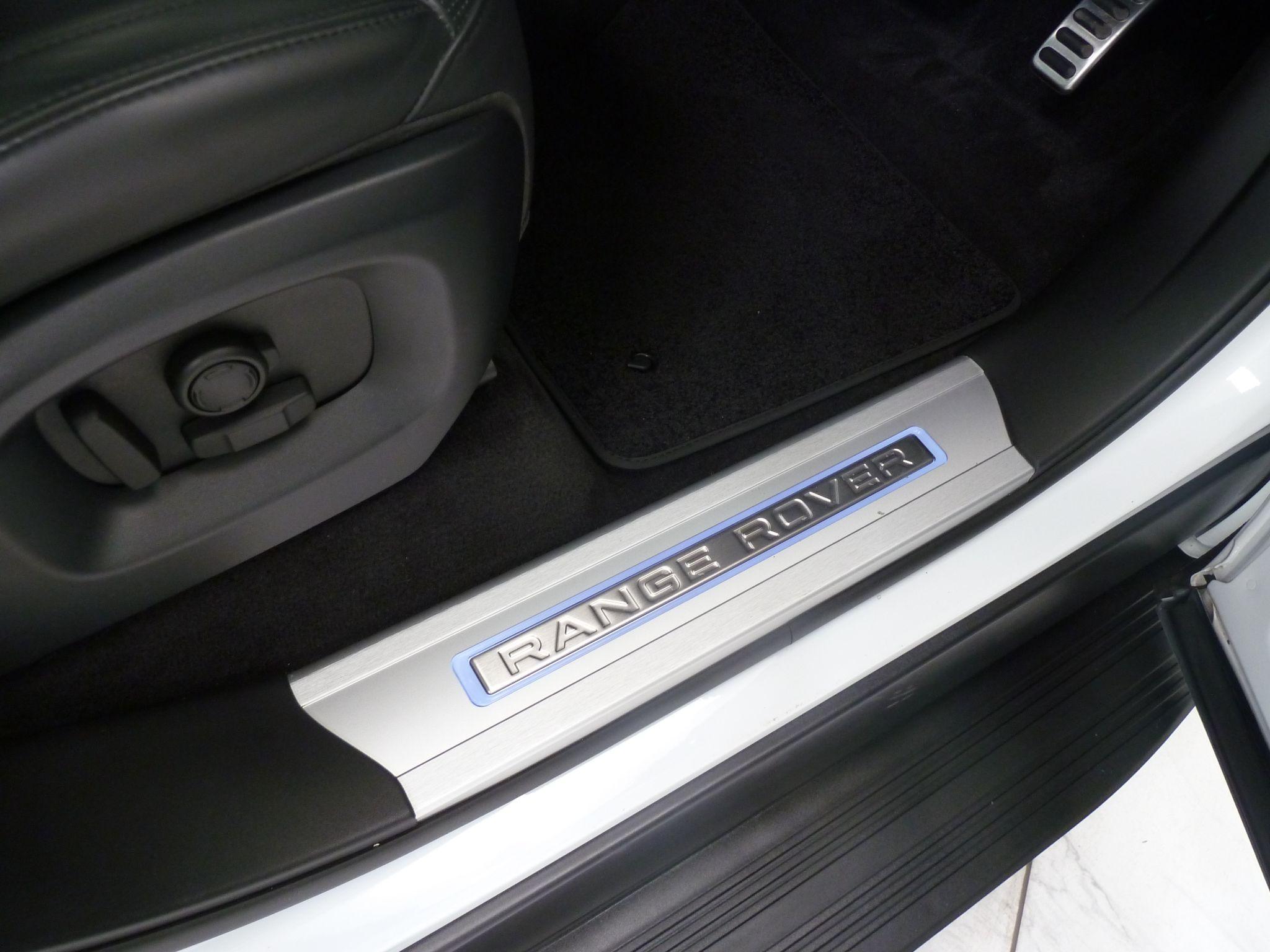Land Rover Range Rover Sport 3.0 SD V6 HSE Dynamic   <br/><br/>PAN ROOF + AUTOBIOGRAPHY PACK