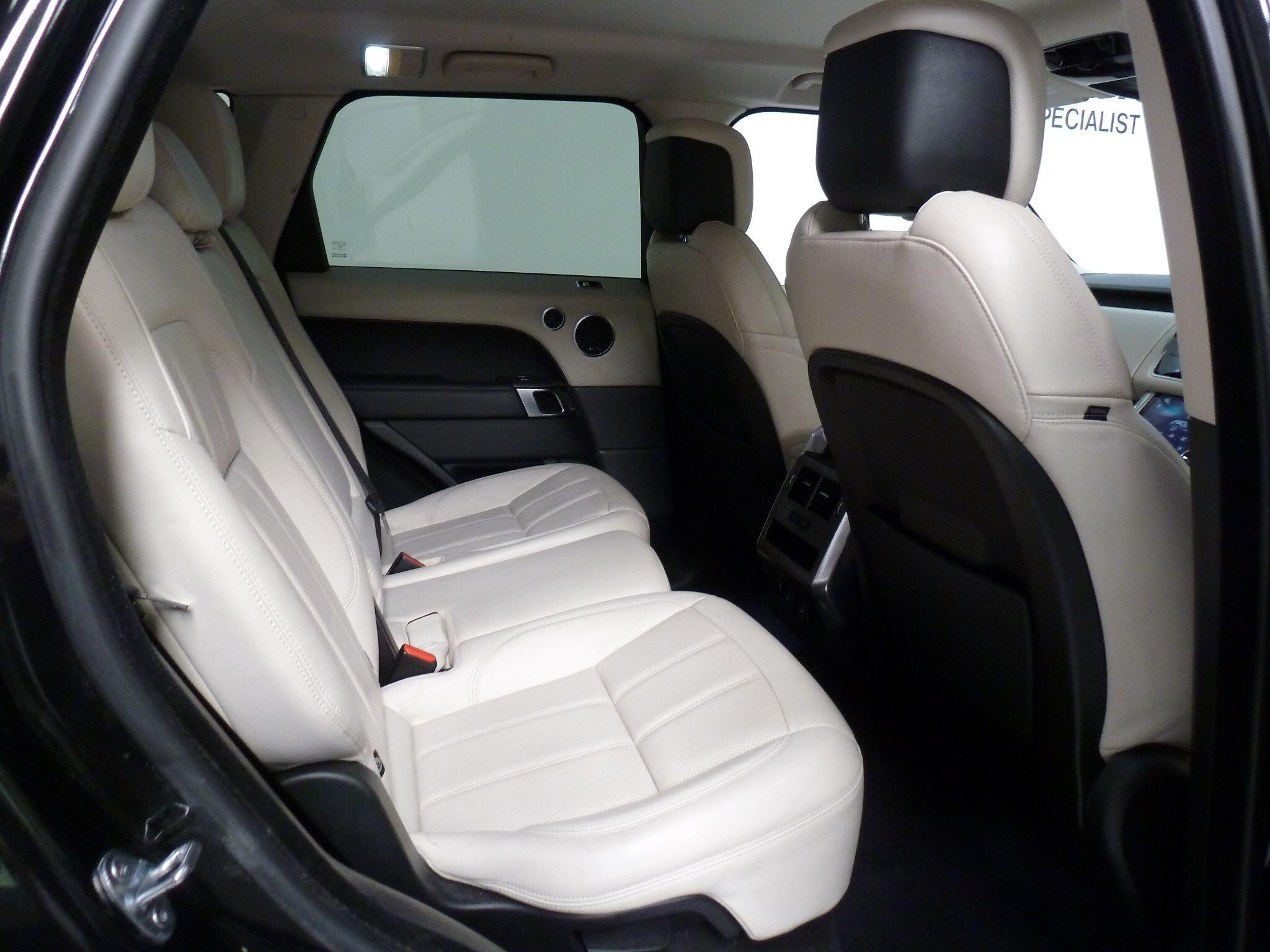 Land Rover Range Rover Sport 2.0 P300 HSE SUV  Petrol   (300 ps)<br/><br/>AUTOBIOGRAPHY DESIGN PACKAGE