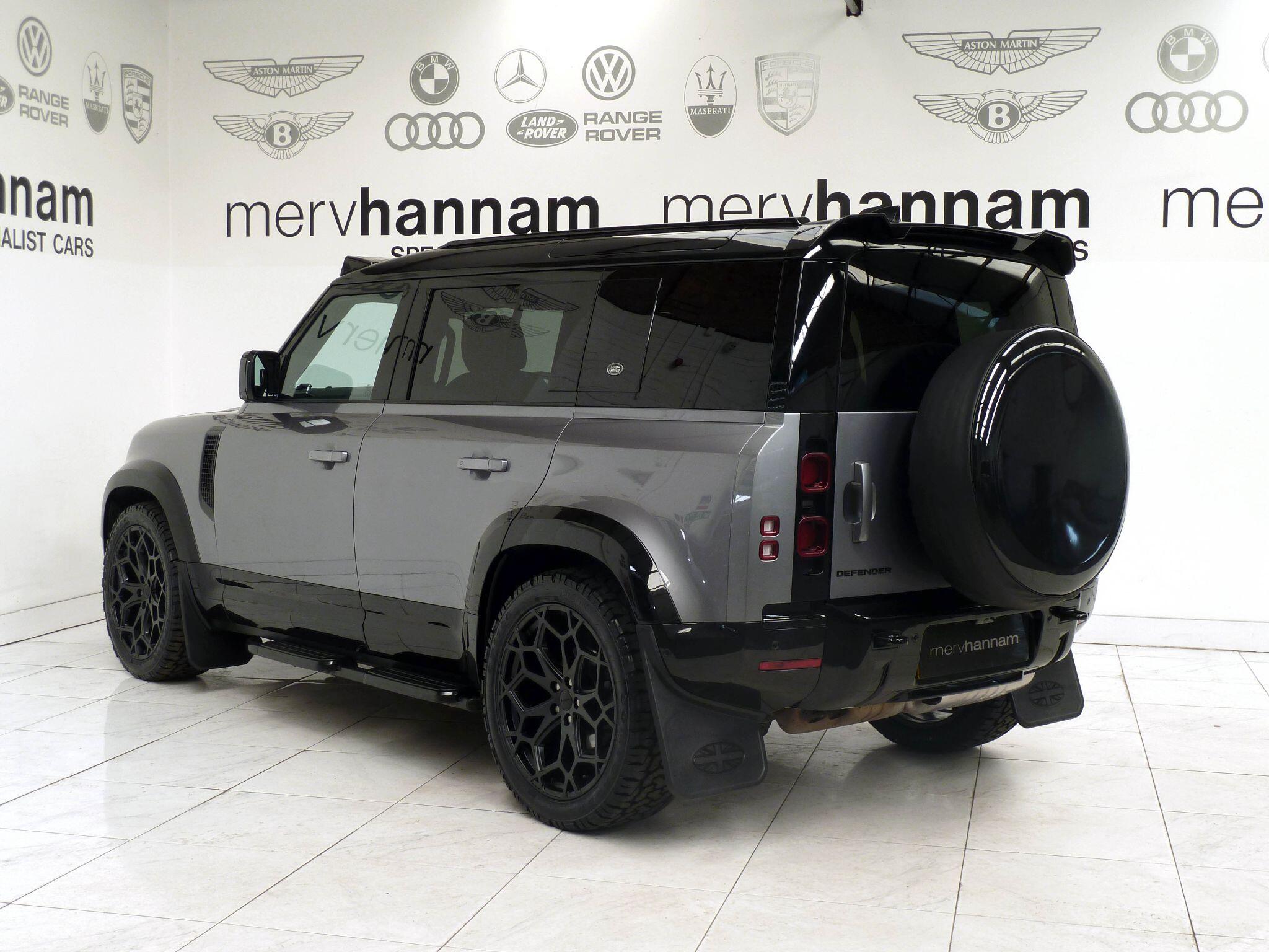 Land Rover Defender 110 3.0 D250  SE   <br/><br/>HAWKE EIGER EDITION