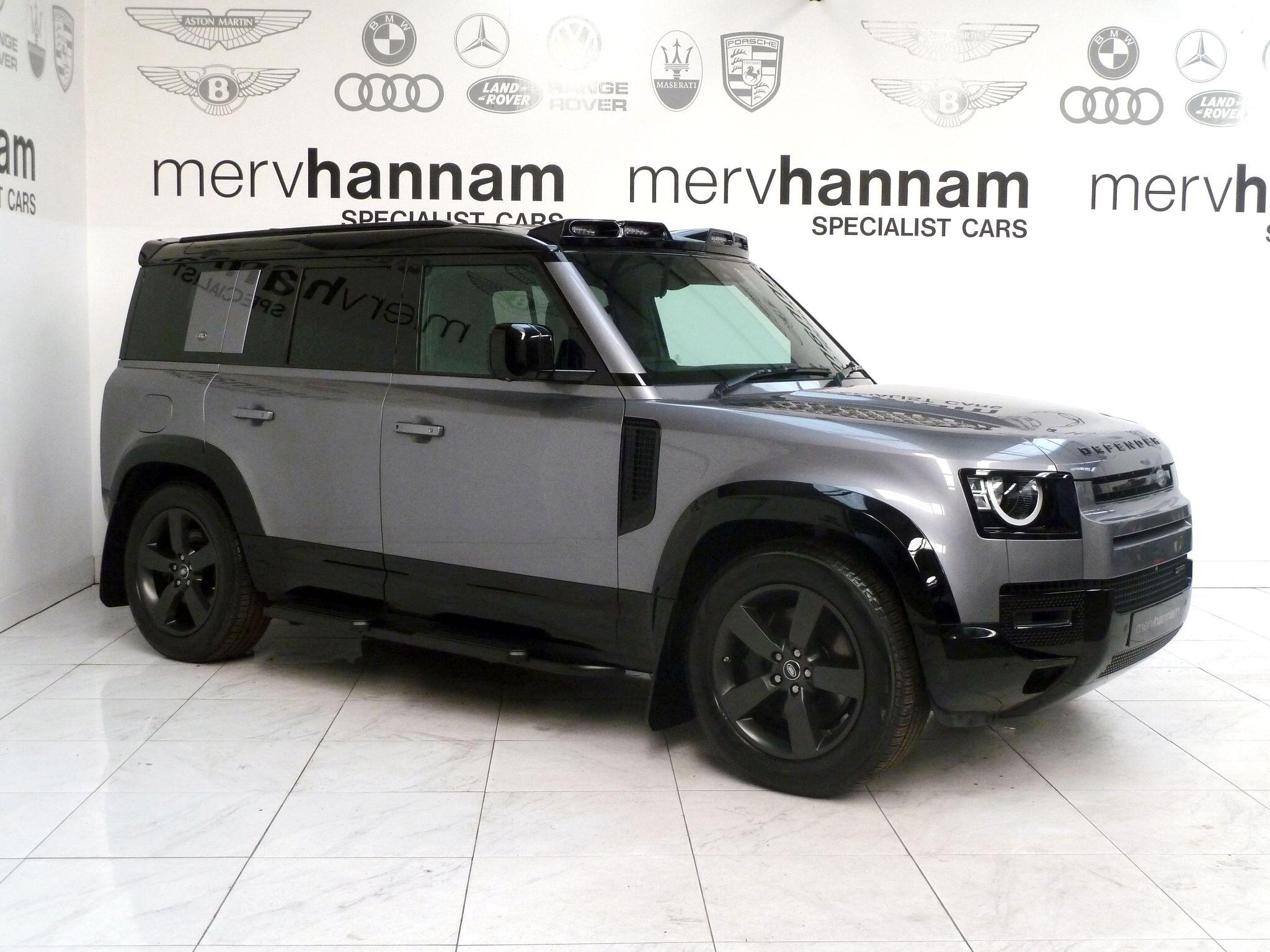 Land Rover Defender 110 2.0 P400e 15.4kWh X-Dynamic S   <br/><br/>ROOF LIGHTS + STEPS + 6 SEATS