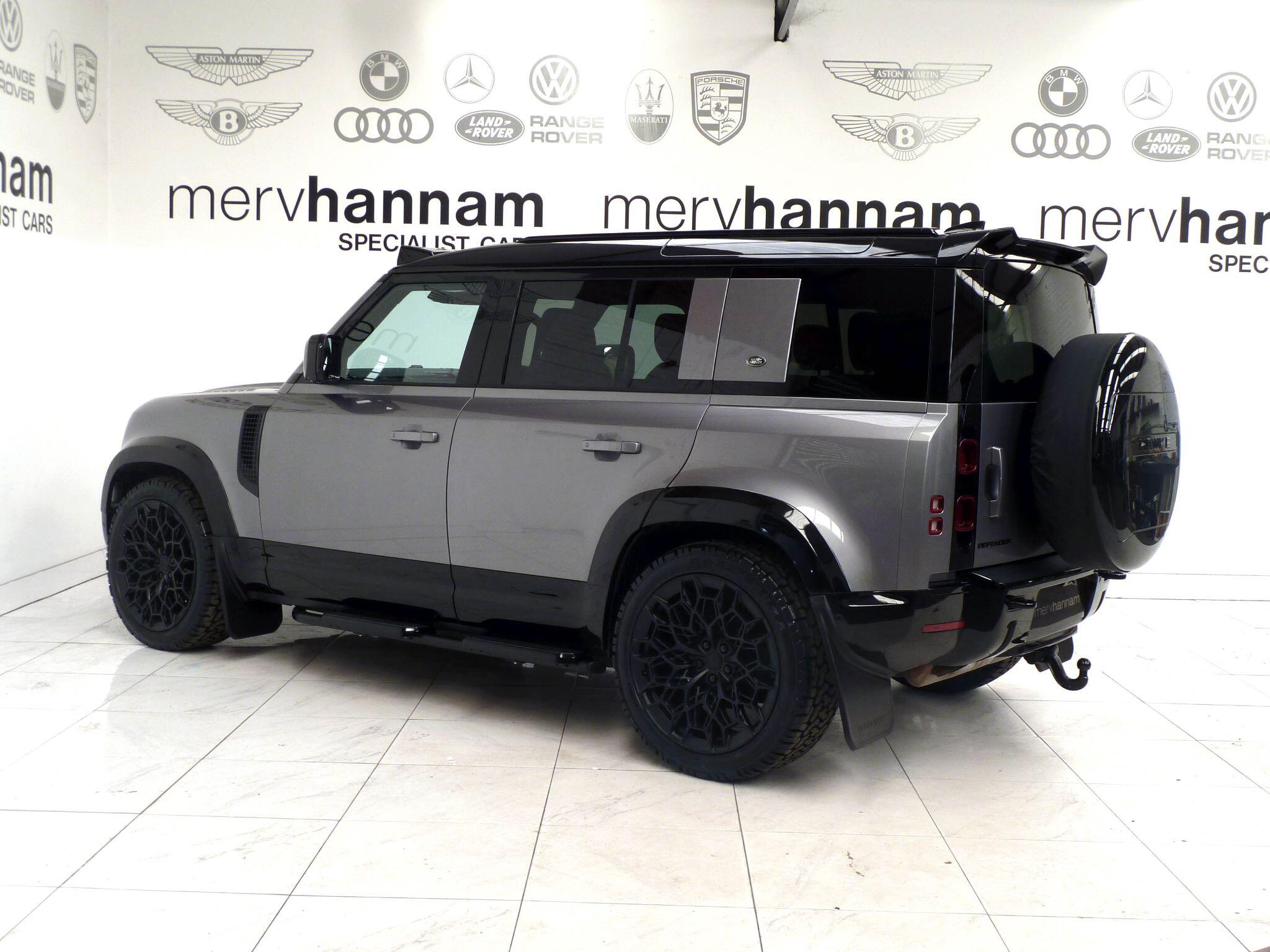 Land Rover Defender 110 3.0 D250  X-Dynamic SE   <br/><br/>HAWKE EIGER EDITION 110