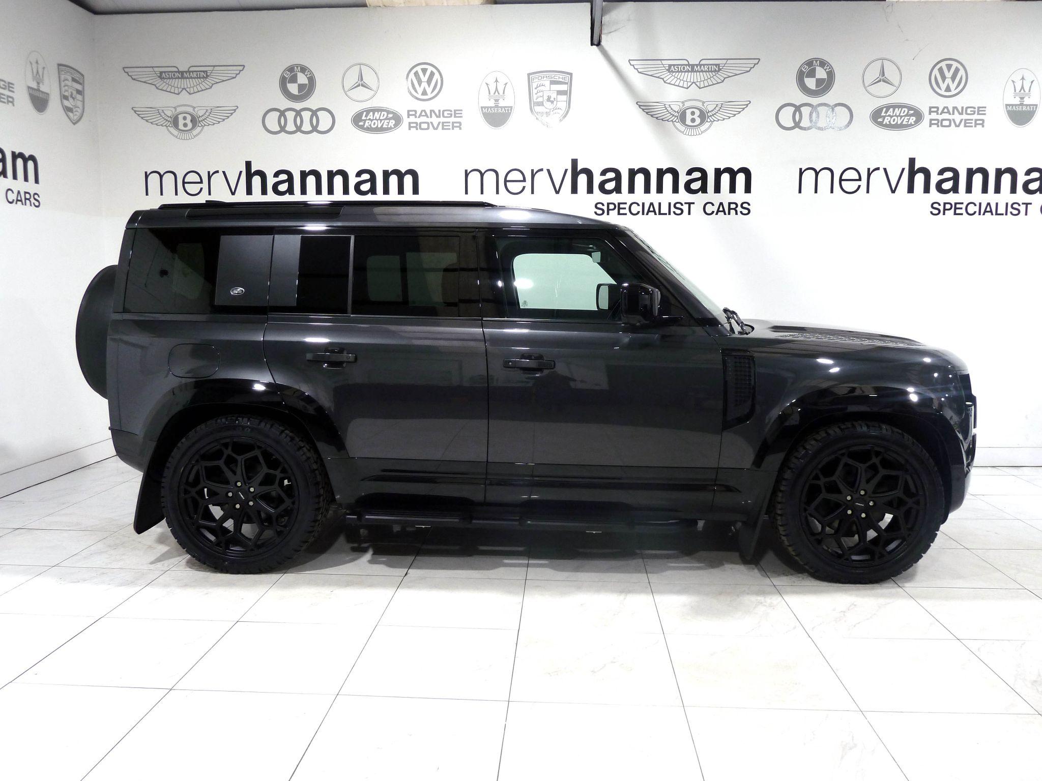 Land Rover Defender 110 3.0 D250  X-Dynamic S   <br/><br/>HAWKE CARPATHIAN EDITION