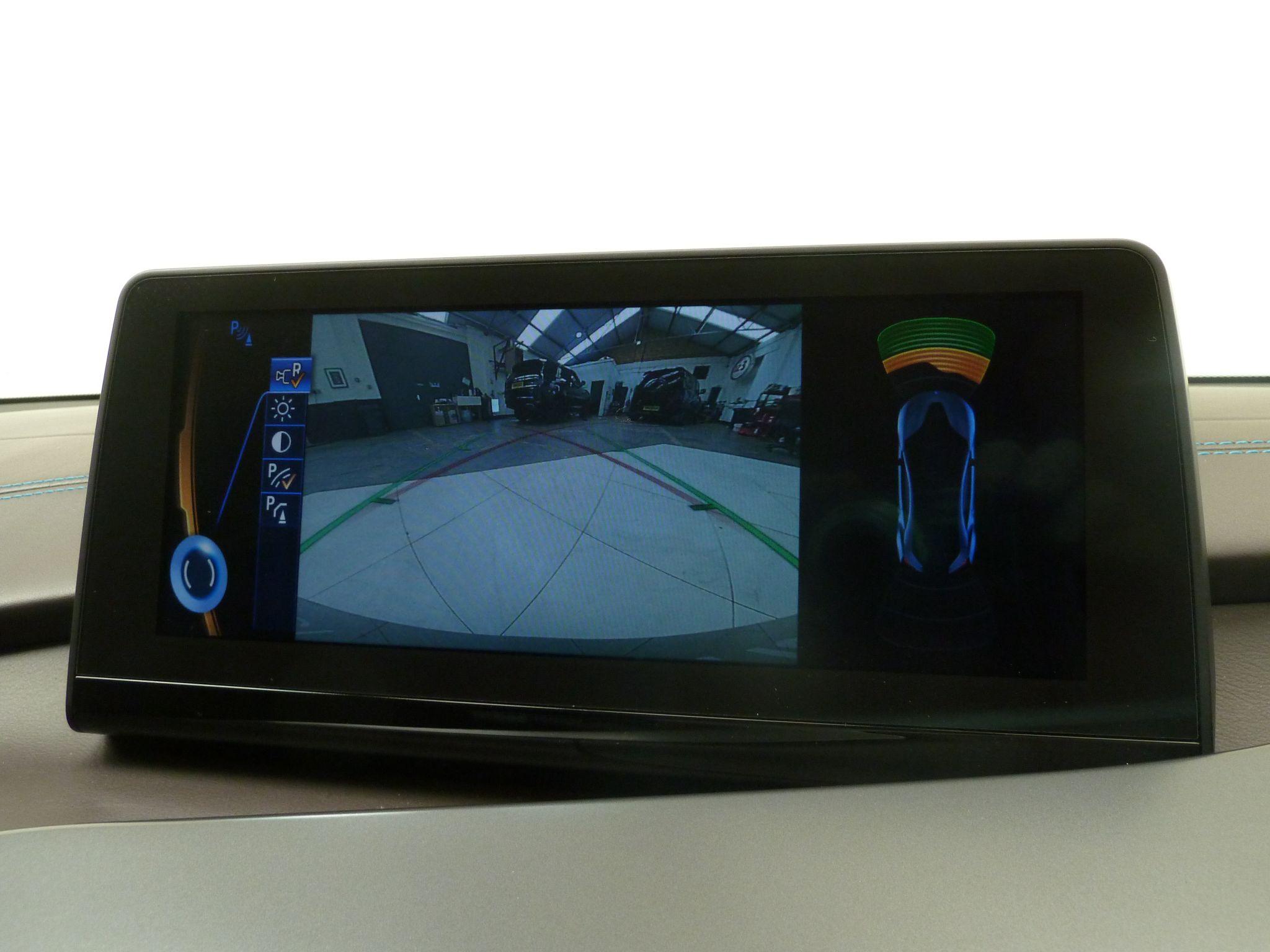 BMW i8 1.5 7.1kWh   <br/><br/>HARMAN KARDON-HEAD UP DISPLAY