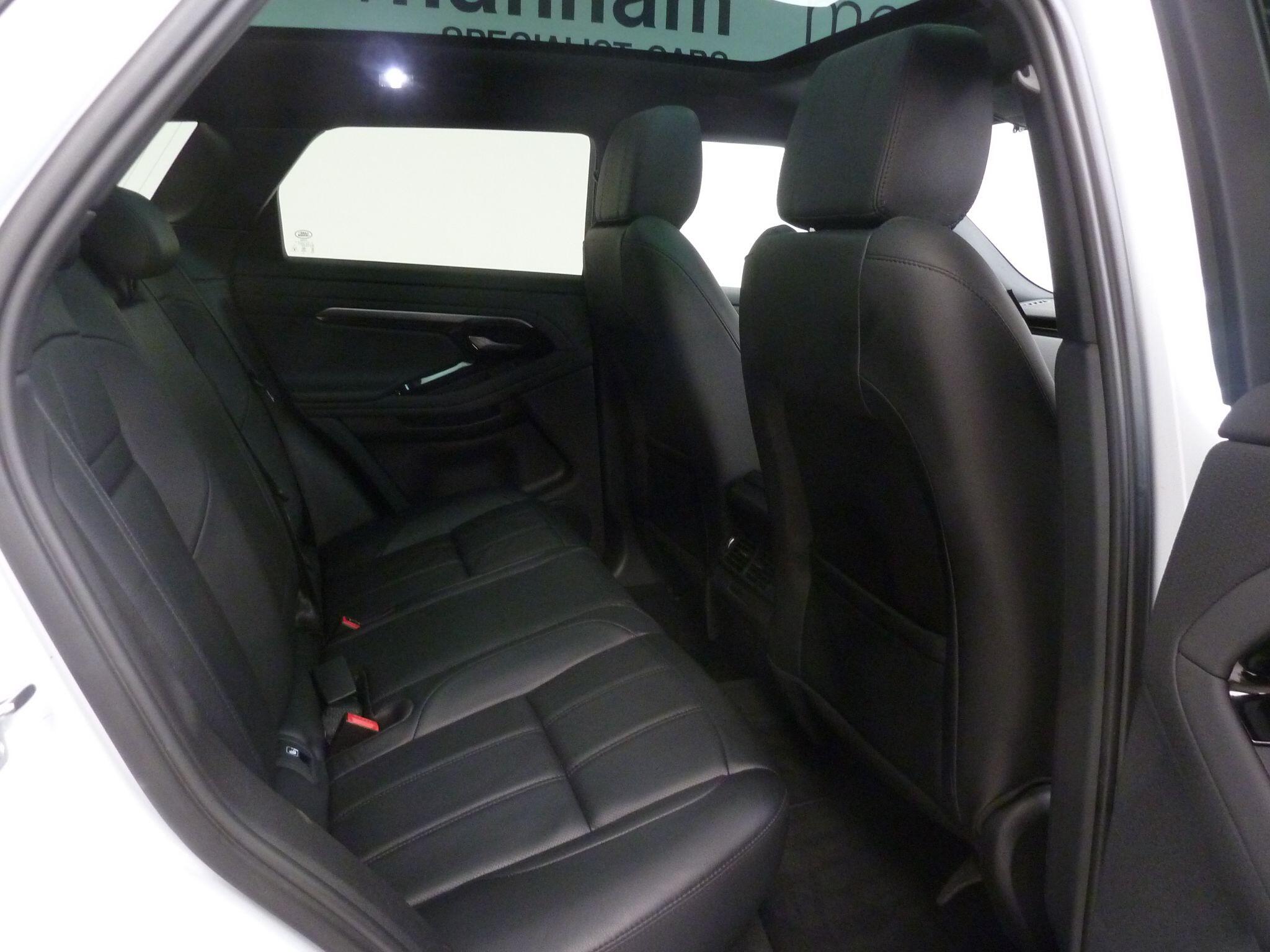 Land Rover Range Rover Evoque 2.0 D180  R-Dynamic S   <br/><br/>PAN ROOF + BLACK PACK