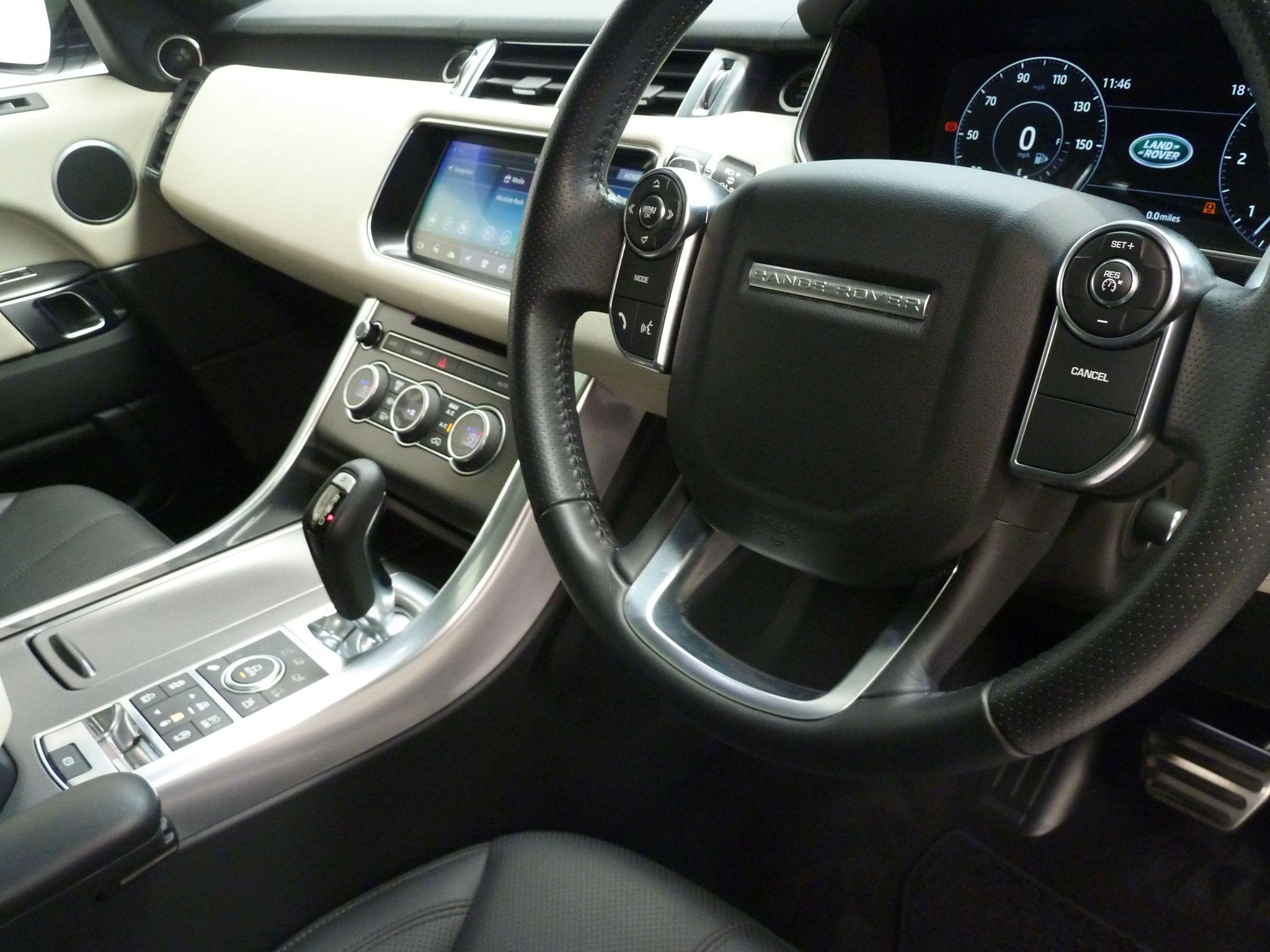 Land Rover Range Rover Sport 3.0 SD V6 HSE Dynamic   <br/><br/>PAN ROOF + AUTOBIOGRAPHY PACK