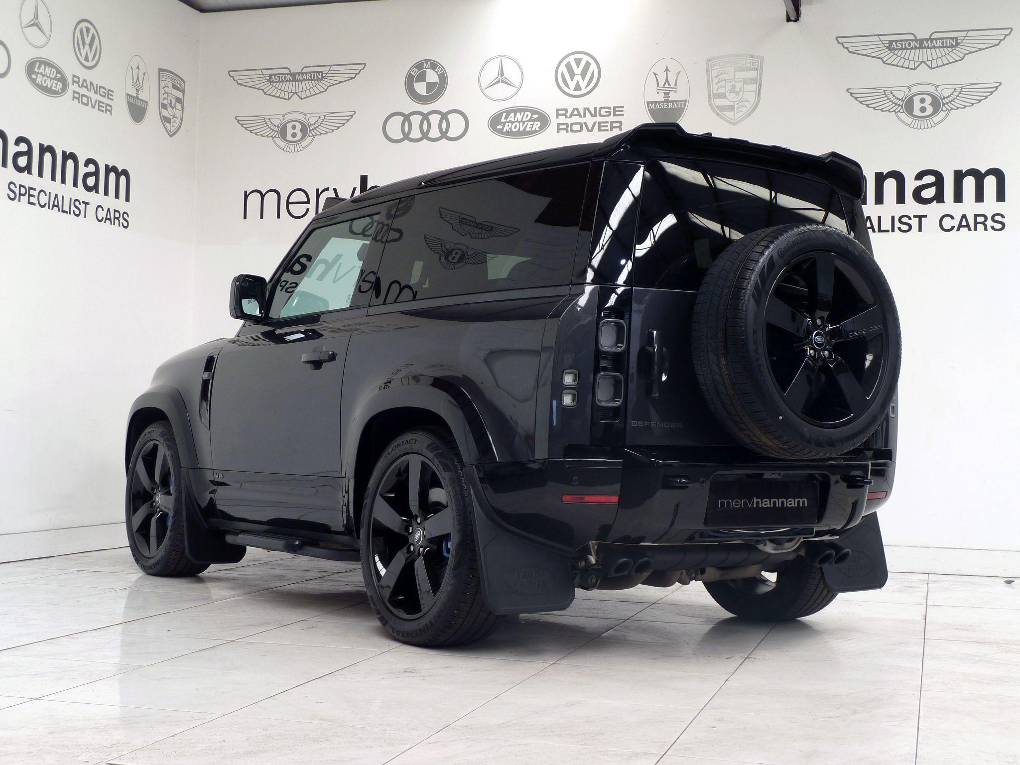 Land Rover Defender 90 5.0 P525 V8   <br/><br/>WIDETRACK +ROOF LIGHTS  +STEPS